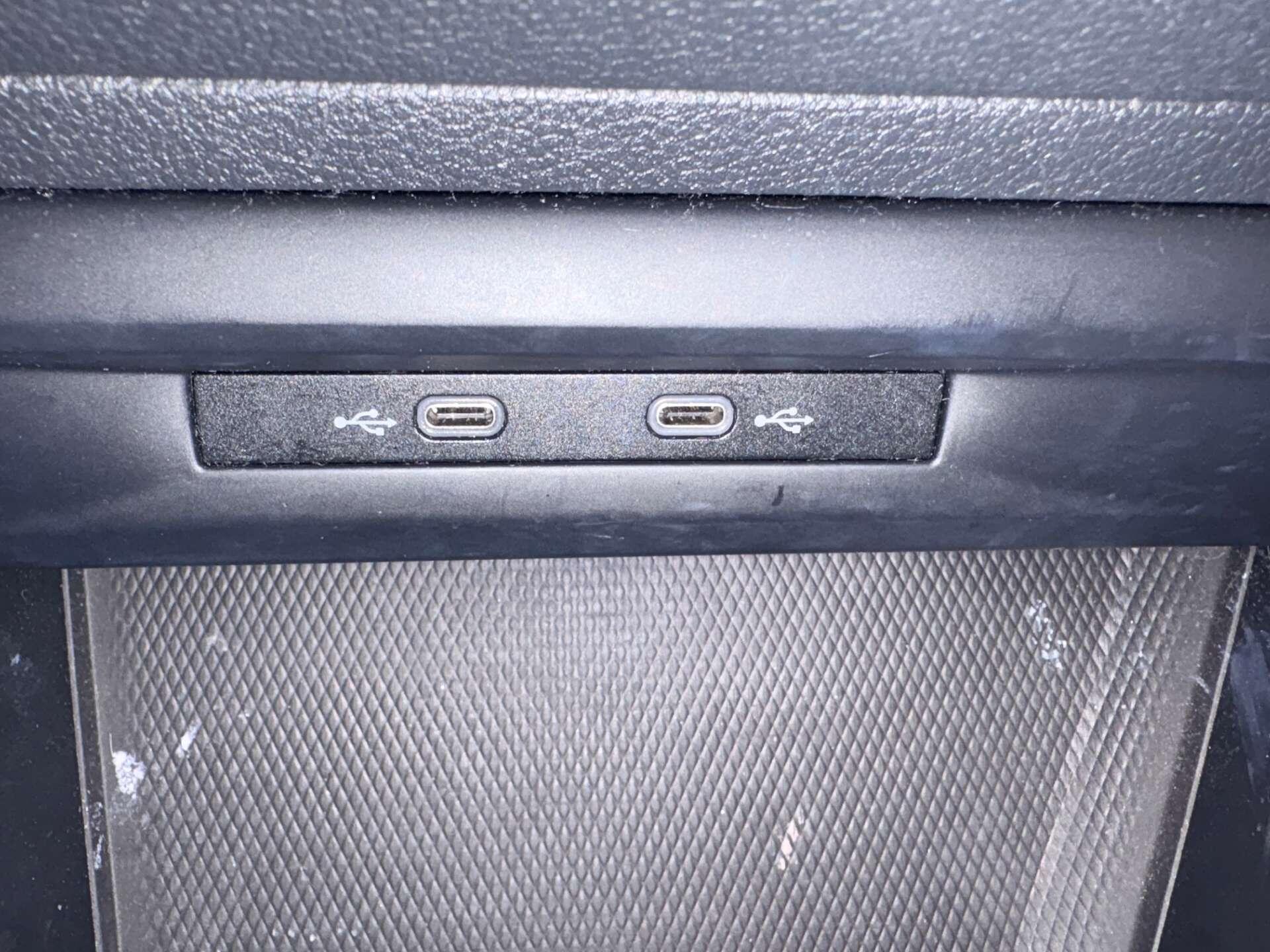 Volkswagen Golf view 21