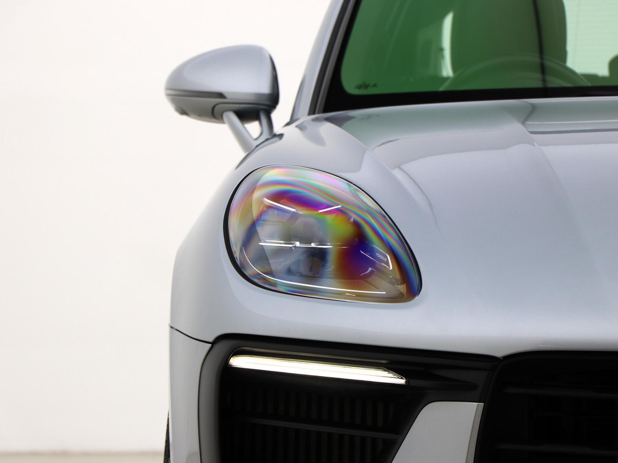 Porsche Macan view 9