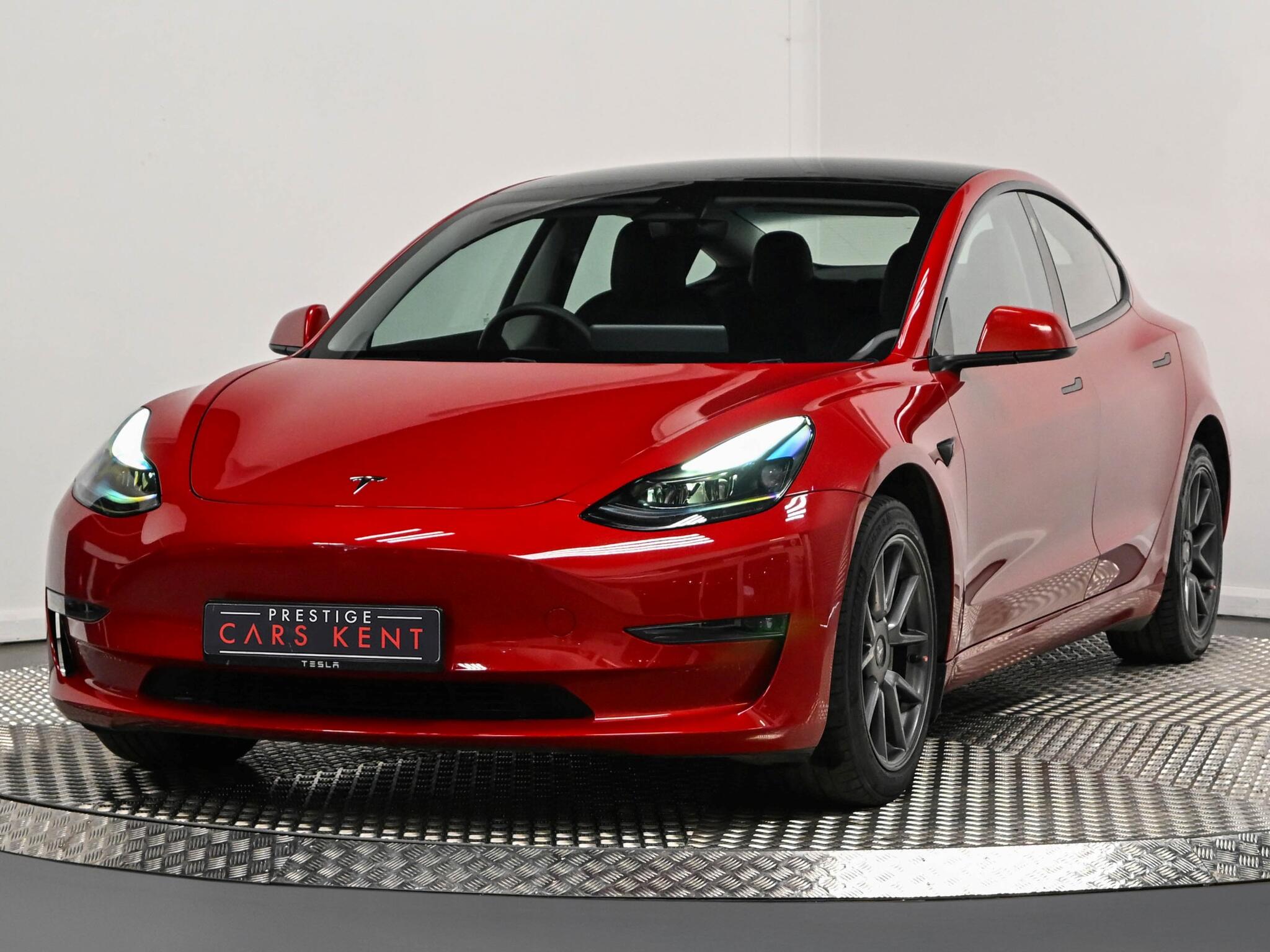 Tesla Model 3 view 6