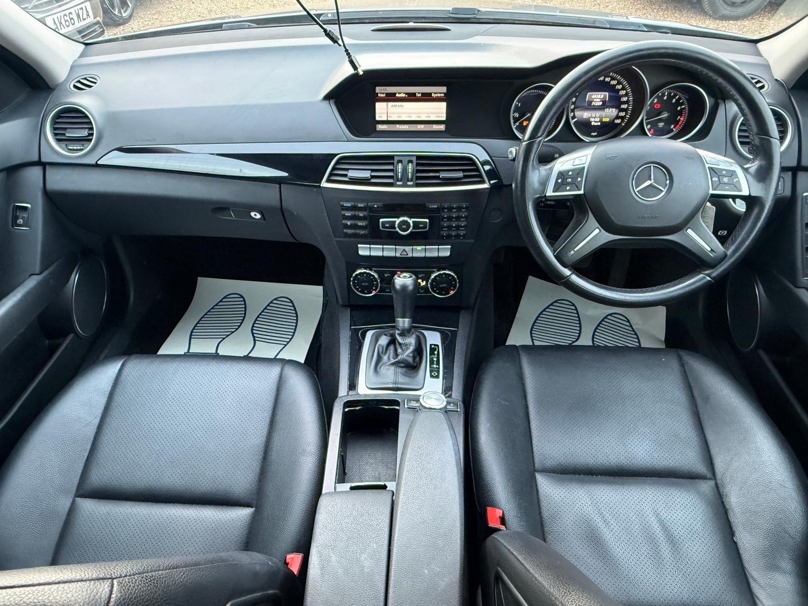 Mercedes-Benz C Class view 32