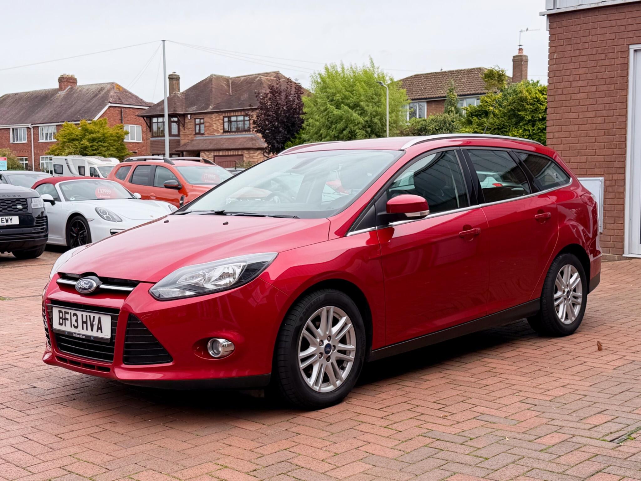 Ford Focus view 35