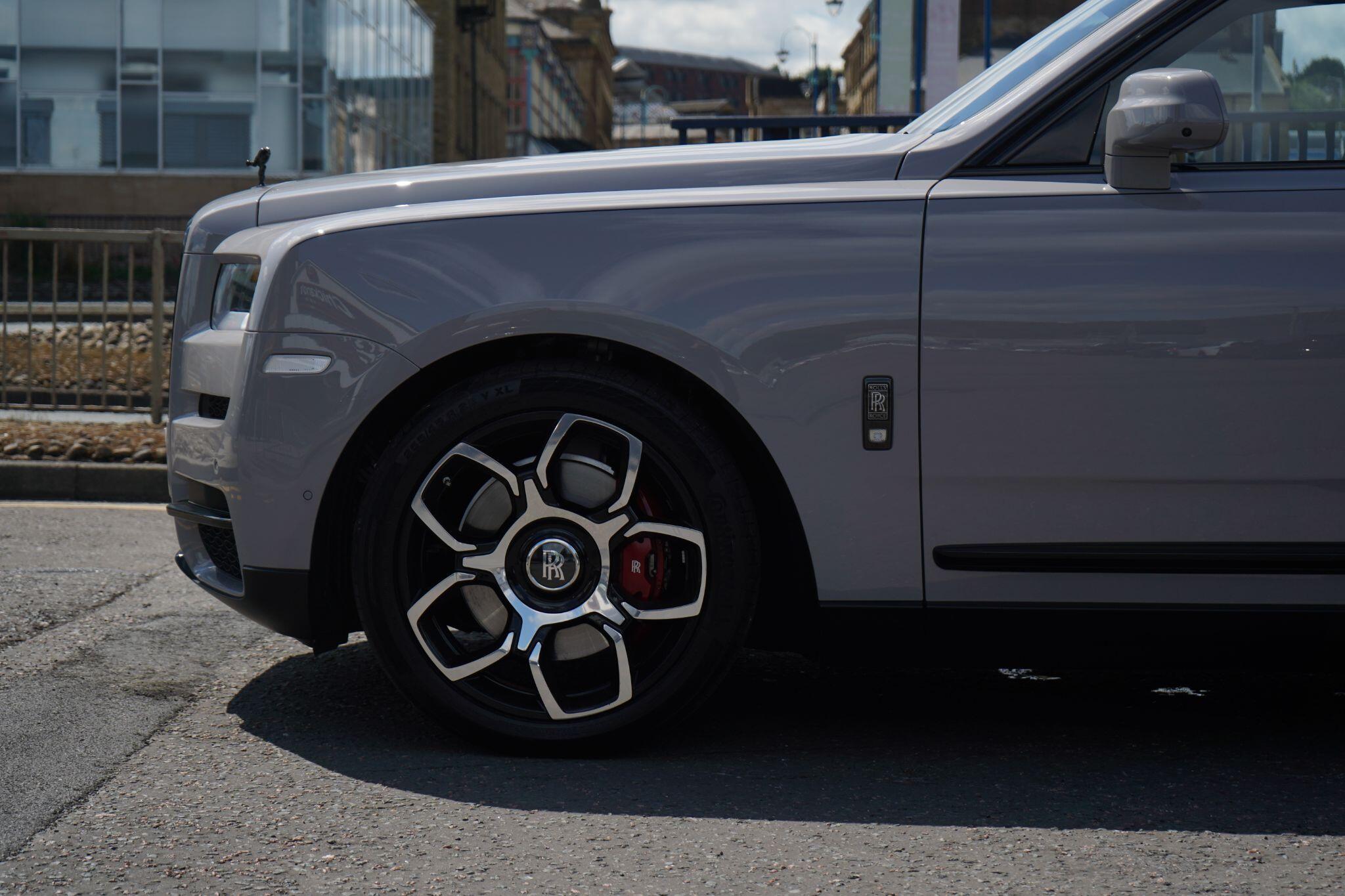 Rolls-Royce Cullinan view 7