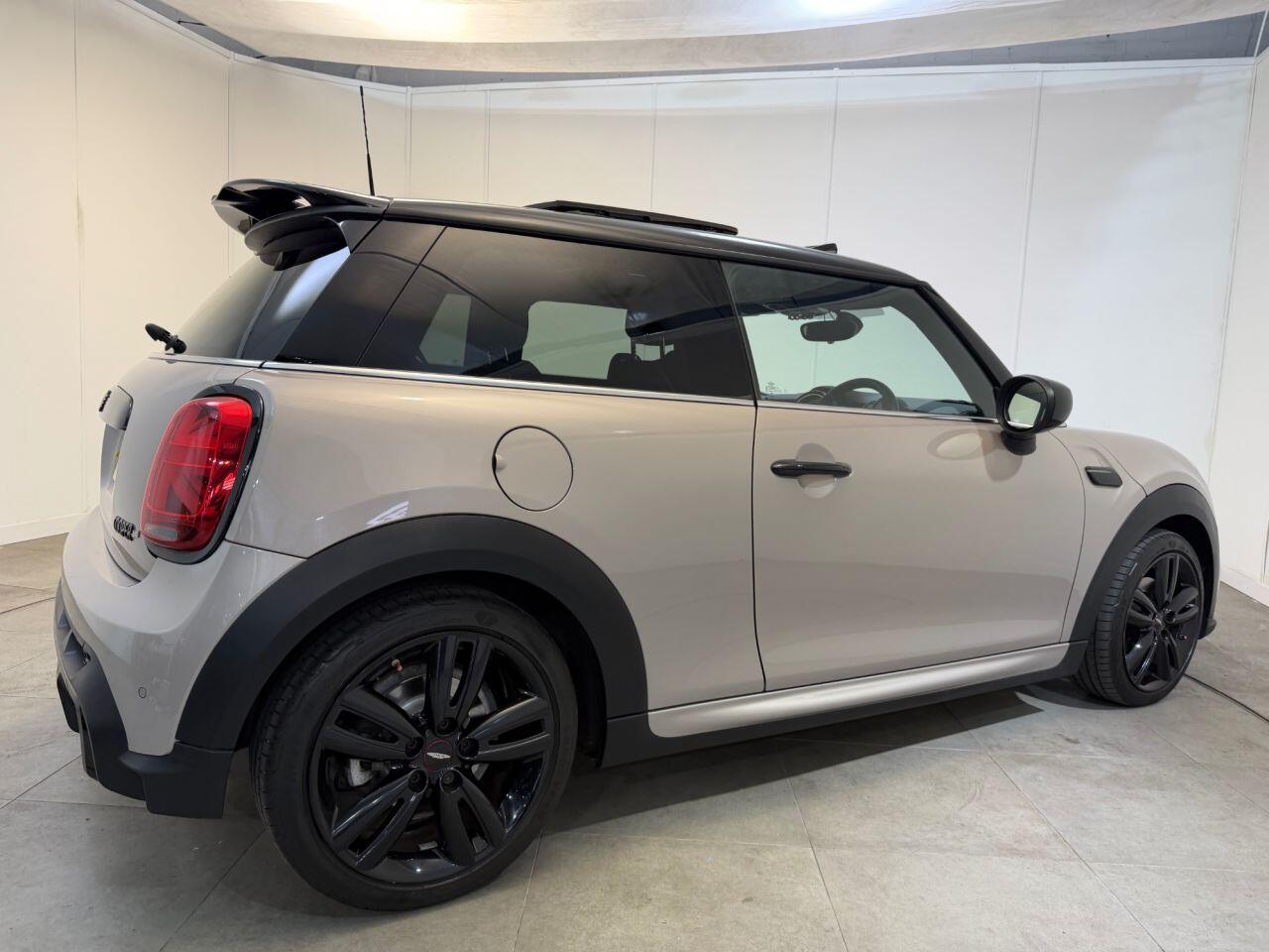 Mini Cooper view 6