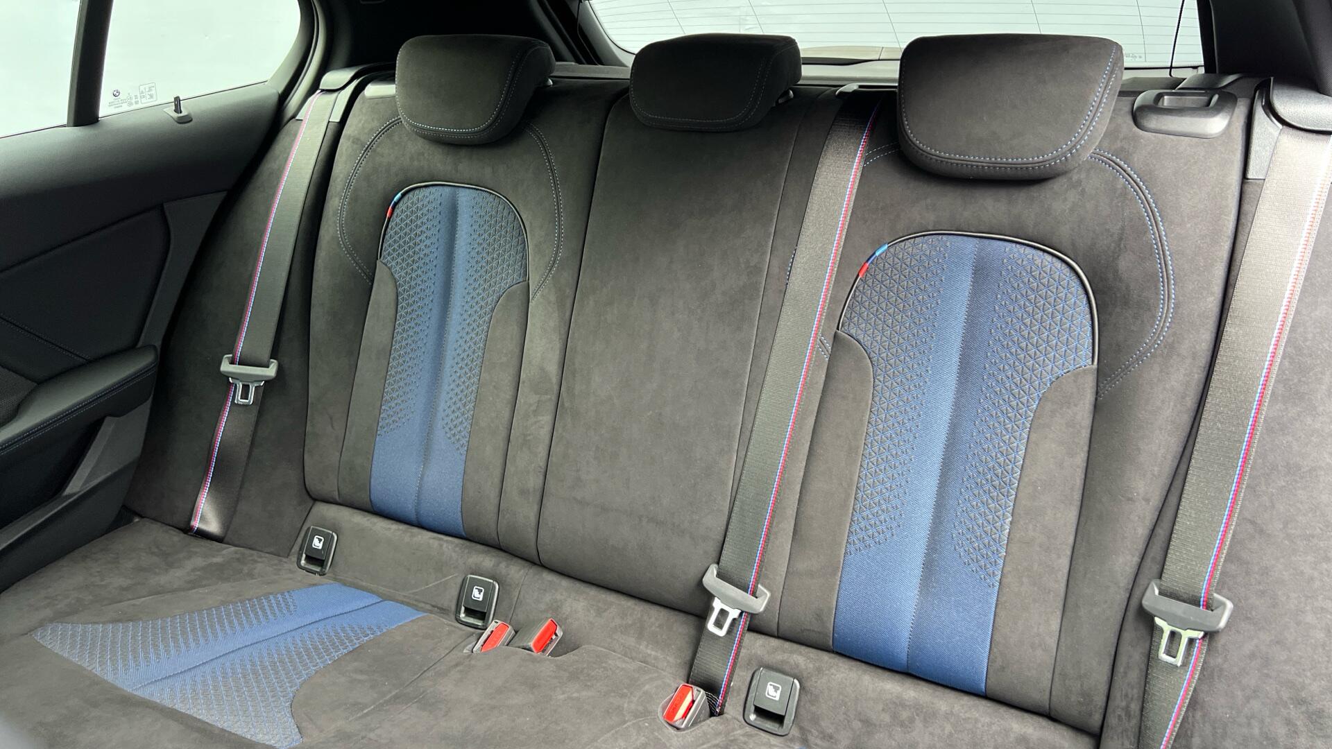 BMW 1 Series view 12