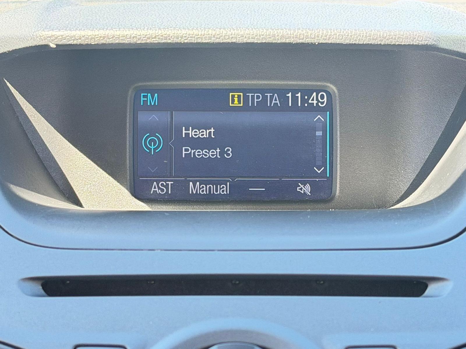 Ford Ecosport view 26