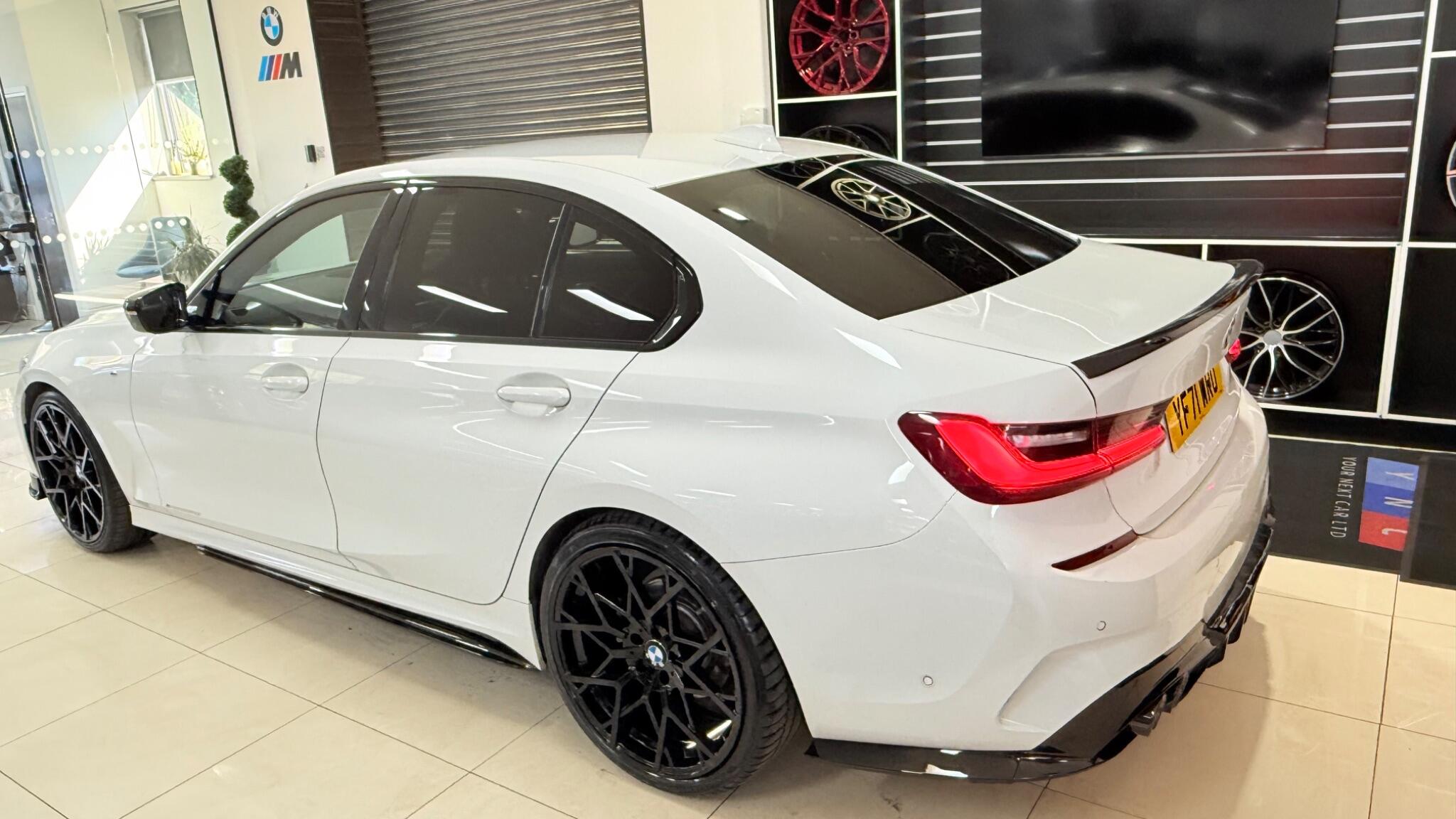 BMW 3 Series view 31