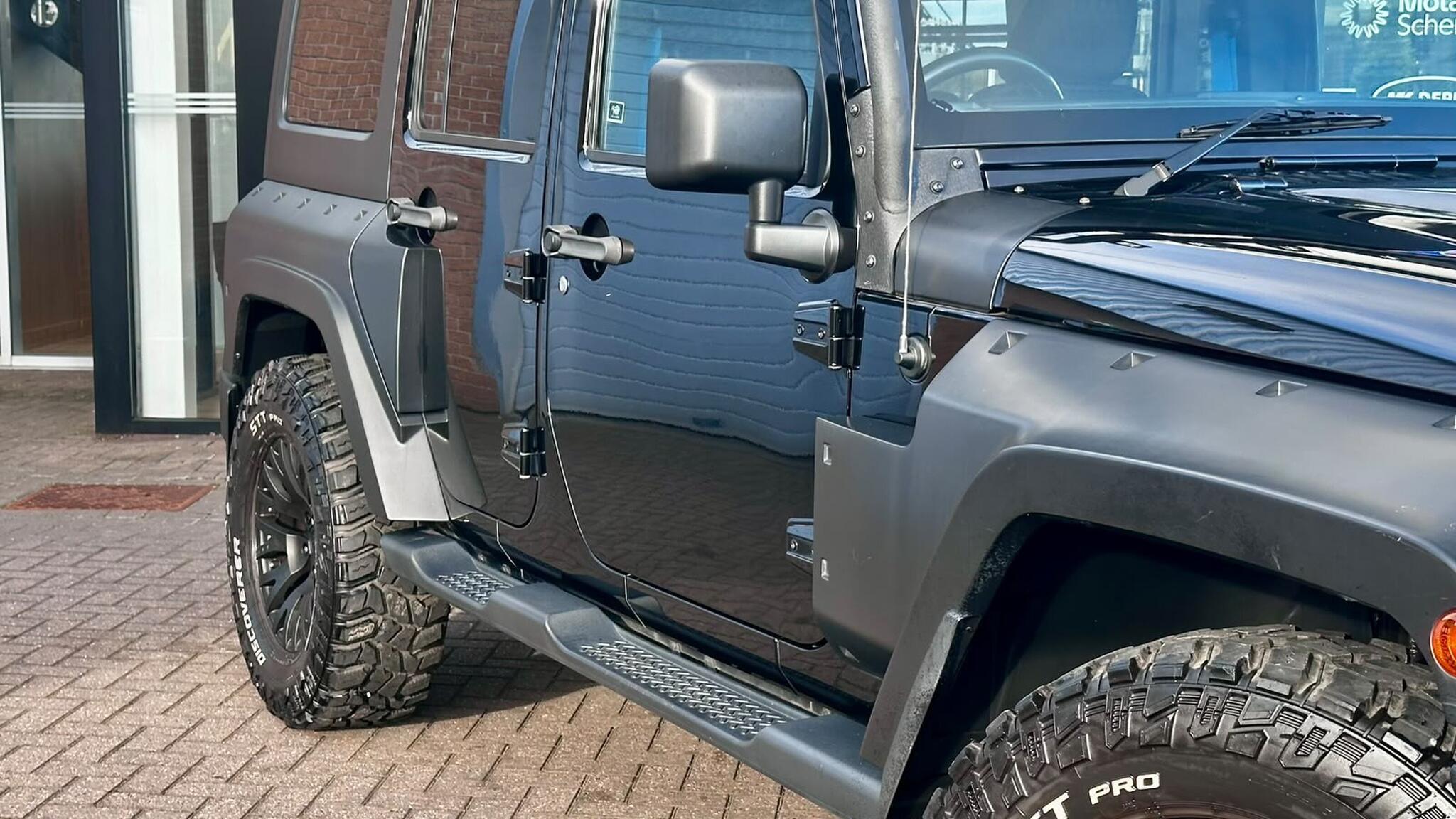 Jeep Wrangler view 6
