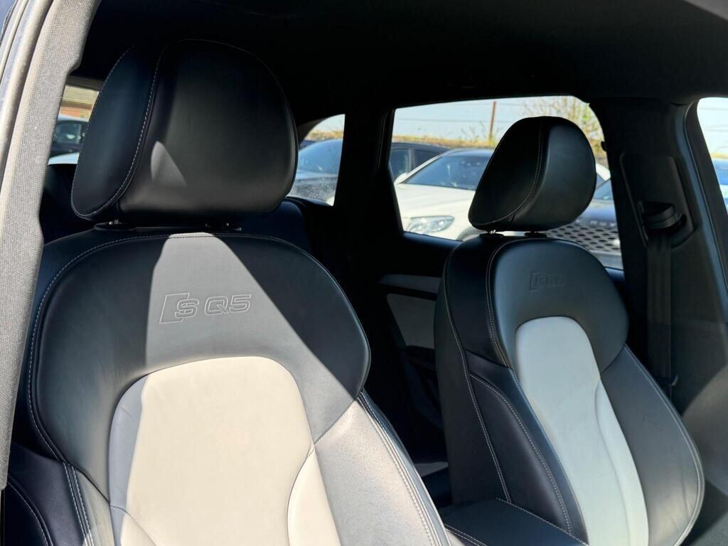 Audi SQ5 view 18