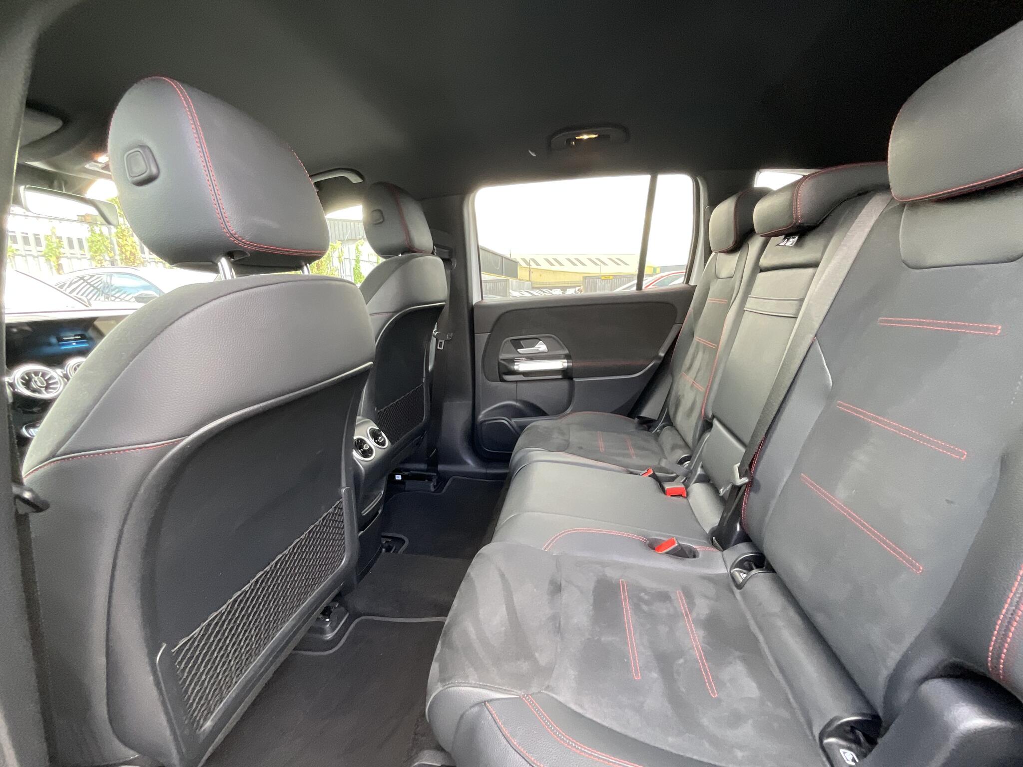 Mercedes-Benz 300 view 15