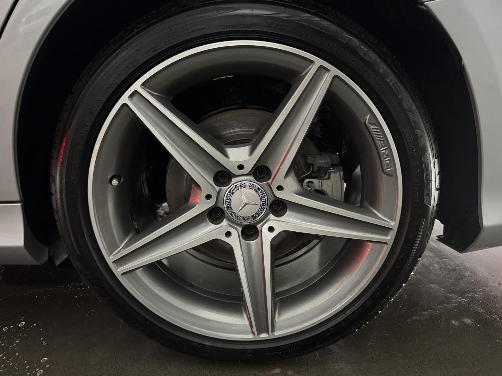 Mercedes-Benz C-Class view 57