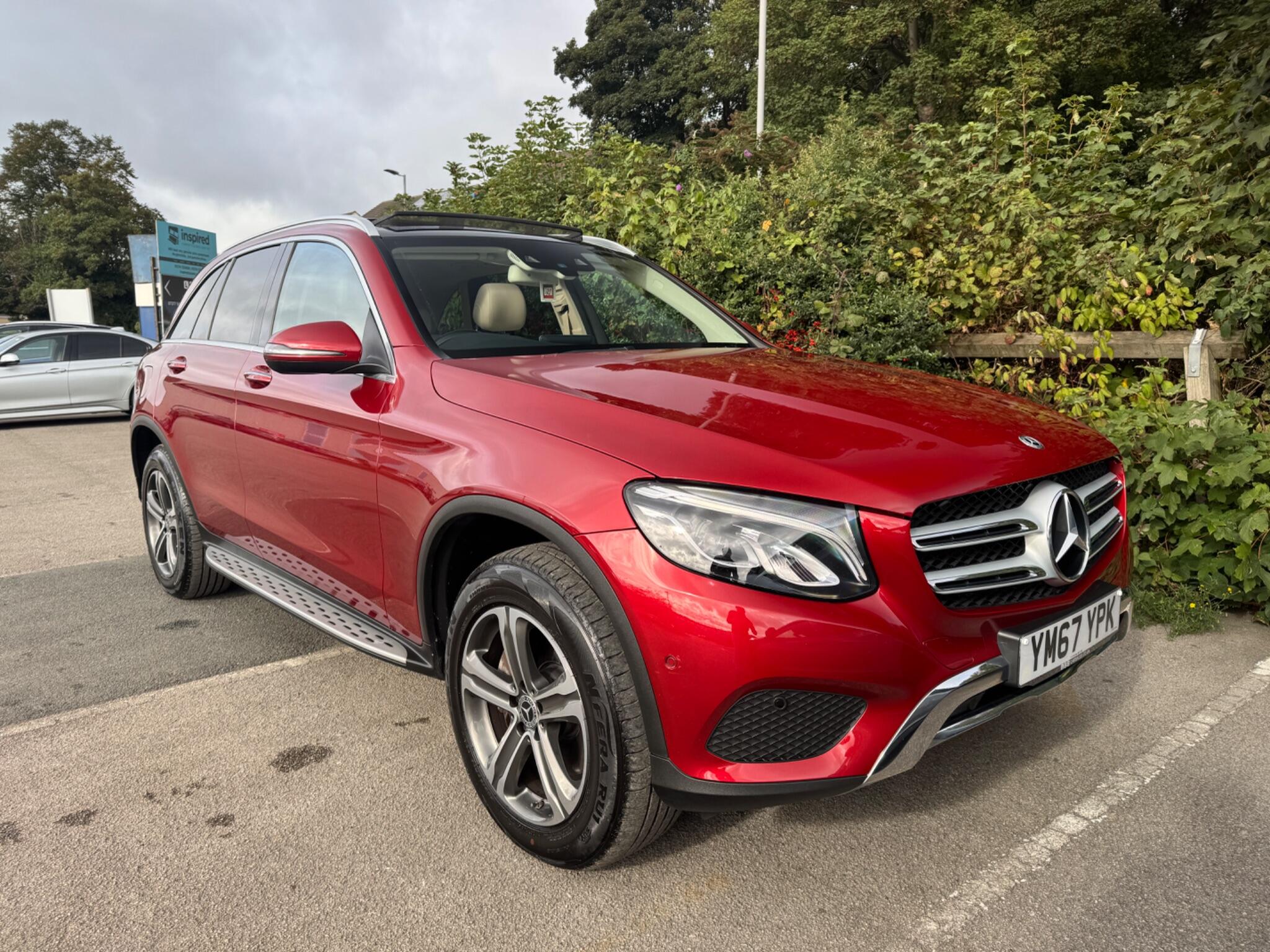 Mercedes-Benz GLC view 3
