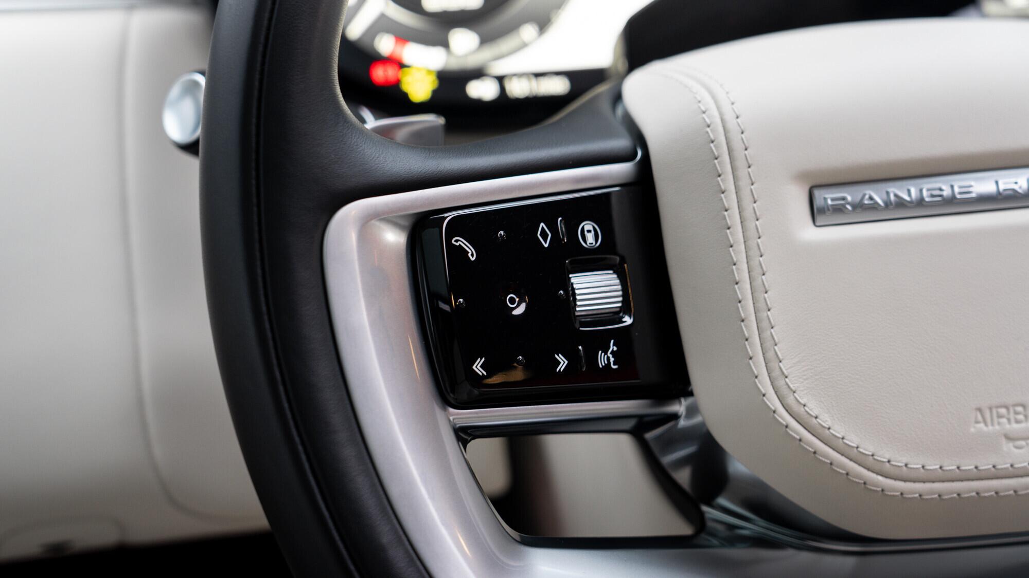 Land Rover Range Rover view 22