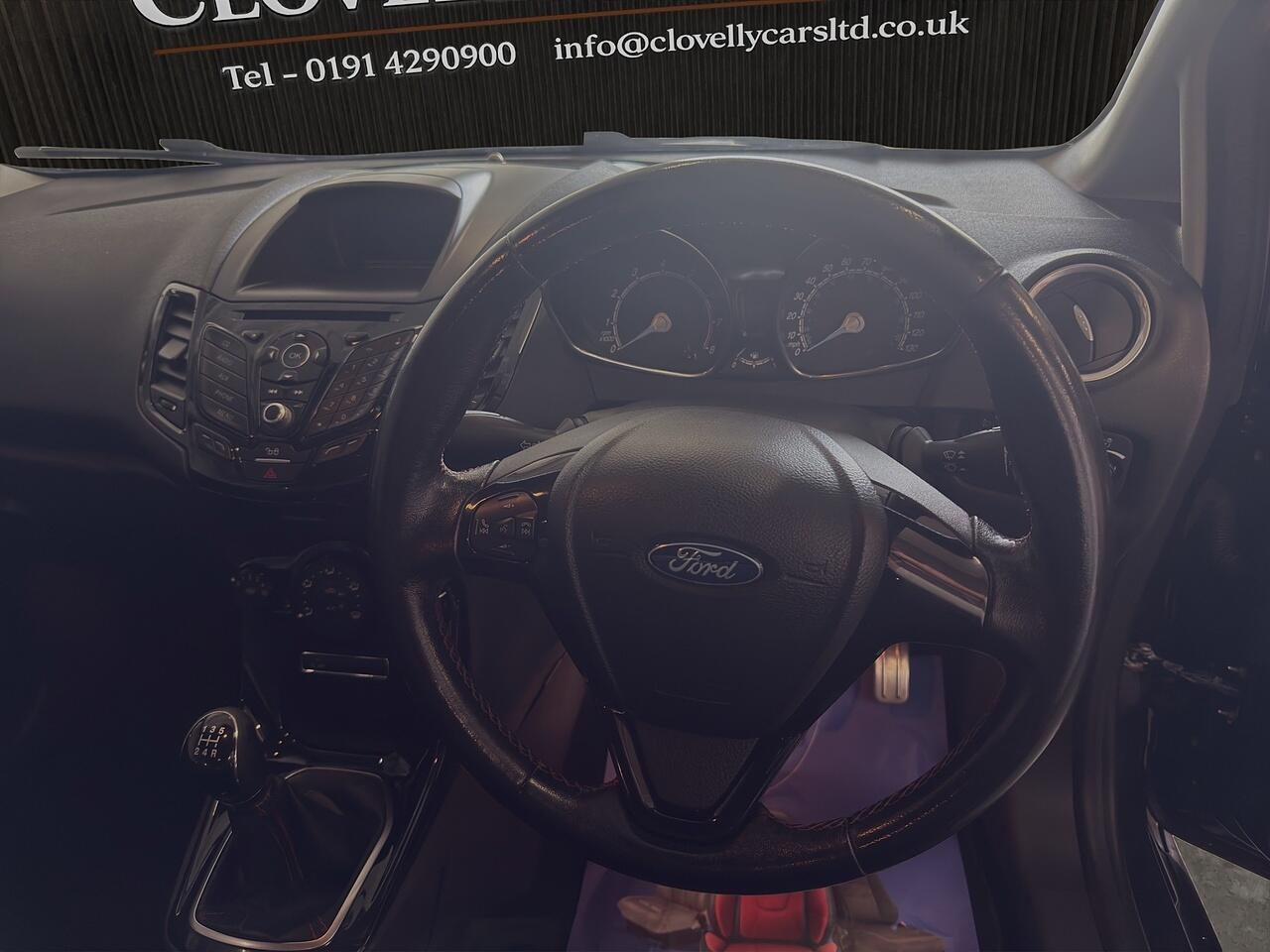 Ford Fiesta view 9