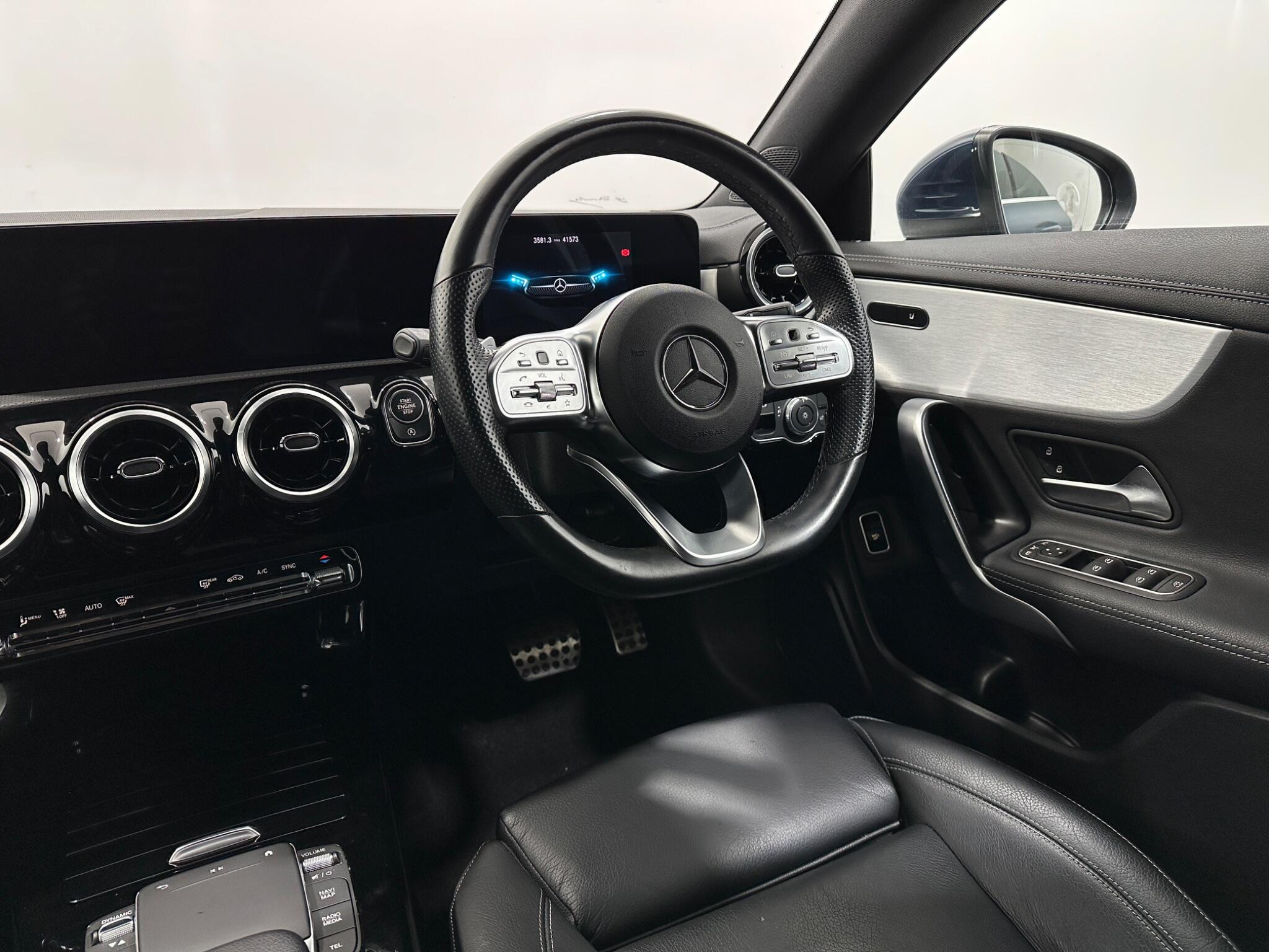 Mercedes-Benz Mercedes-Benz CLA view 12