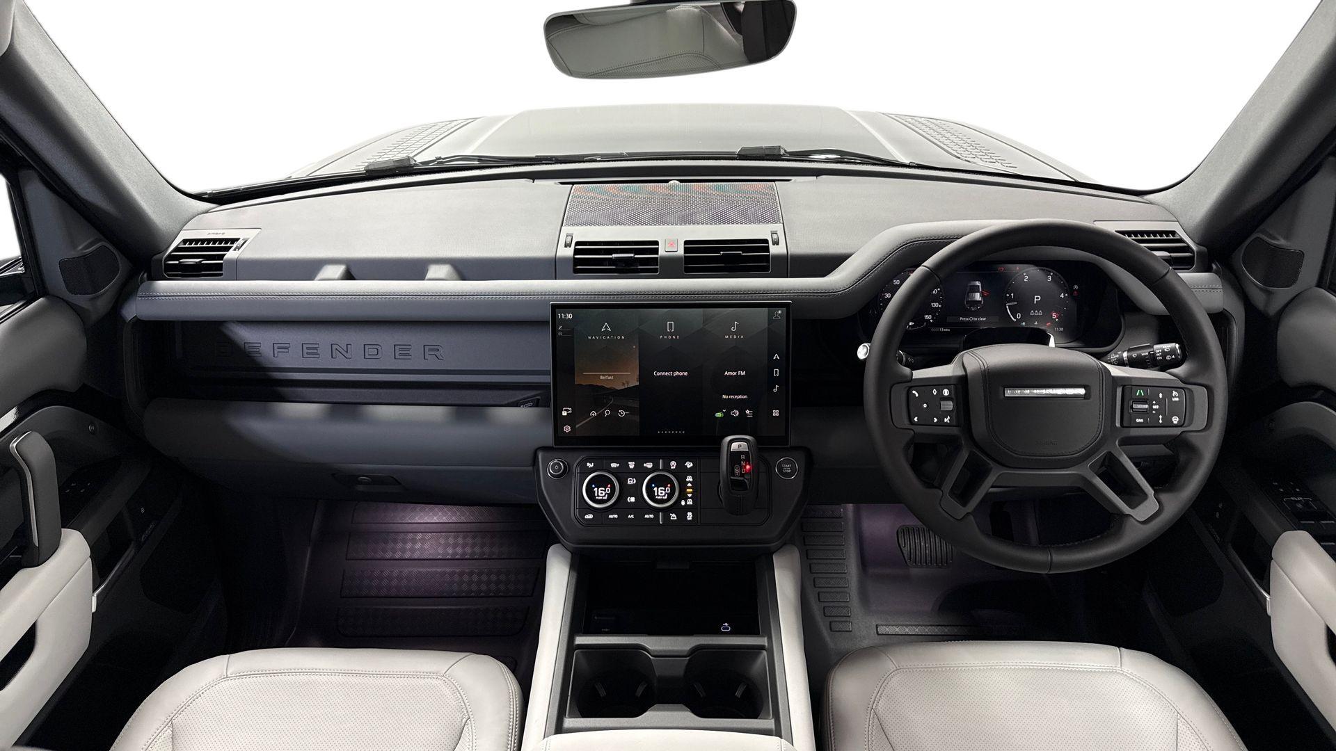 Land Rover Defender view 9