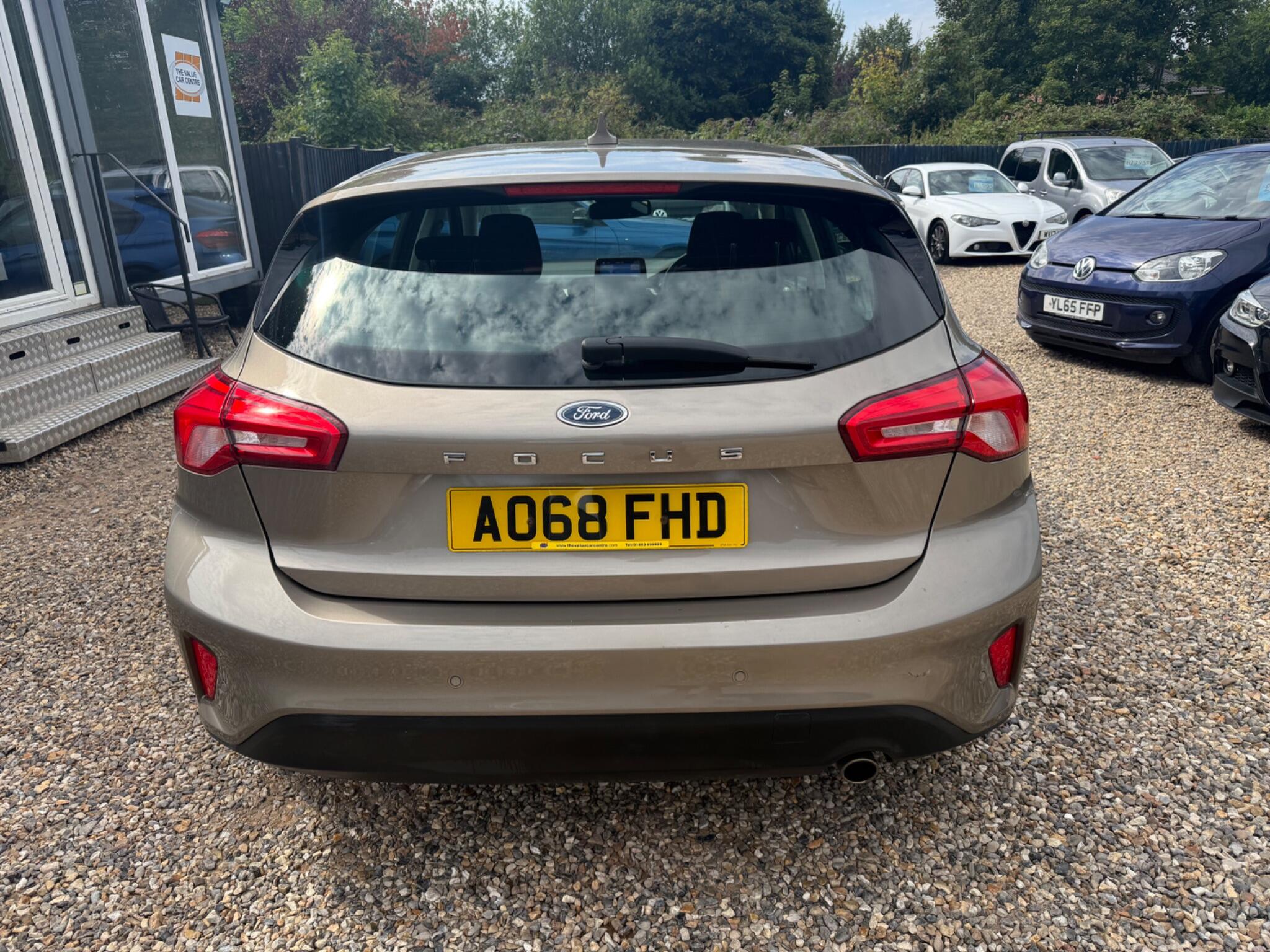 Ford Focus view 4