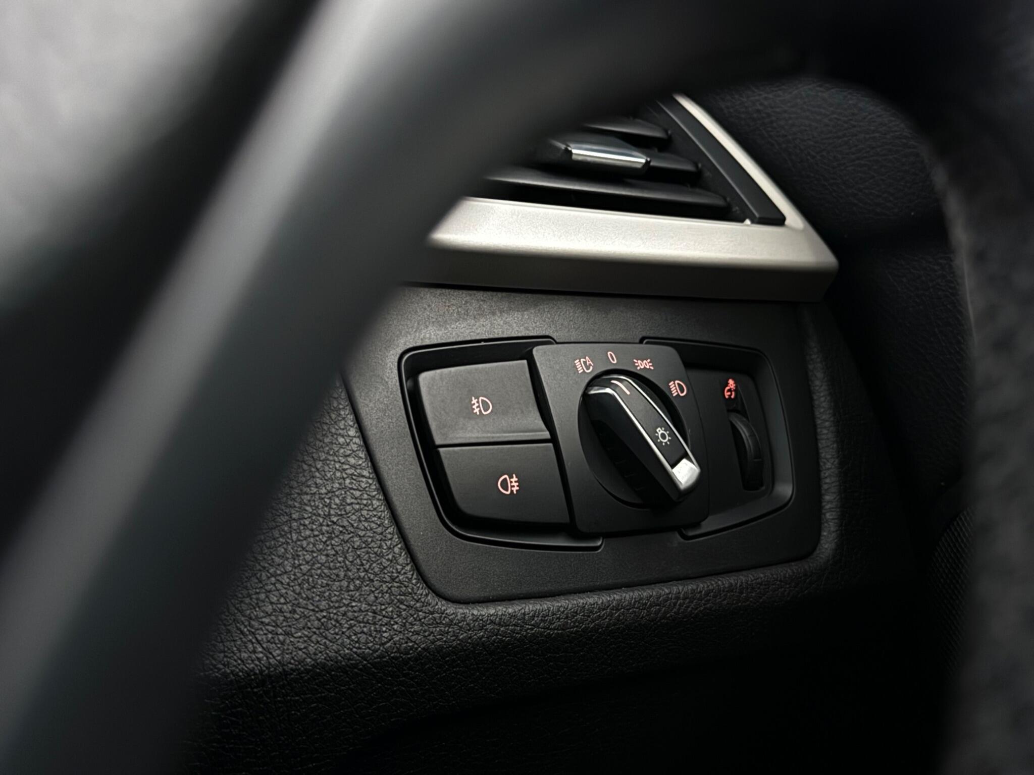 BMW 3 Series view 19