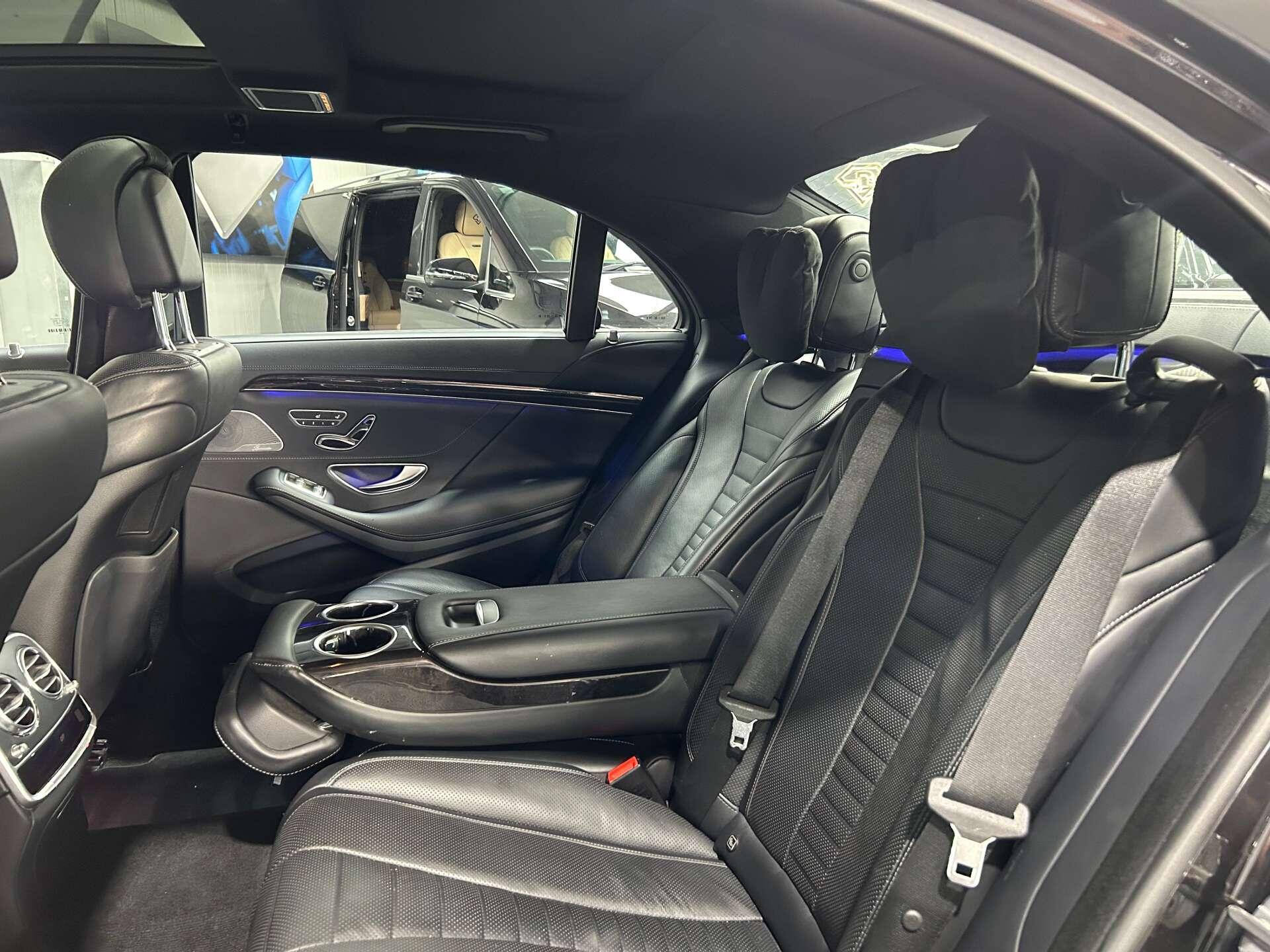 Mercedes-Benz S Class view 22