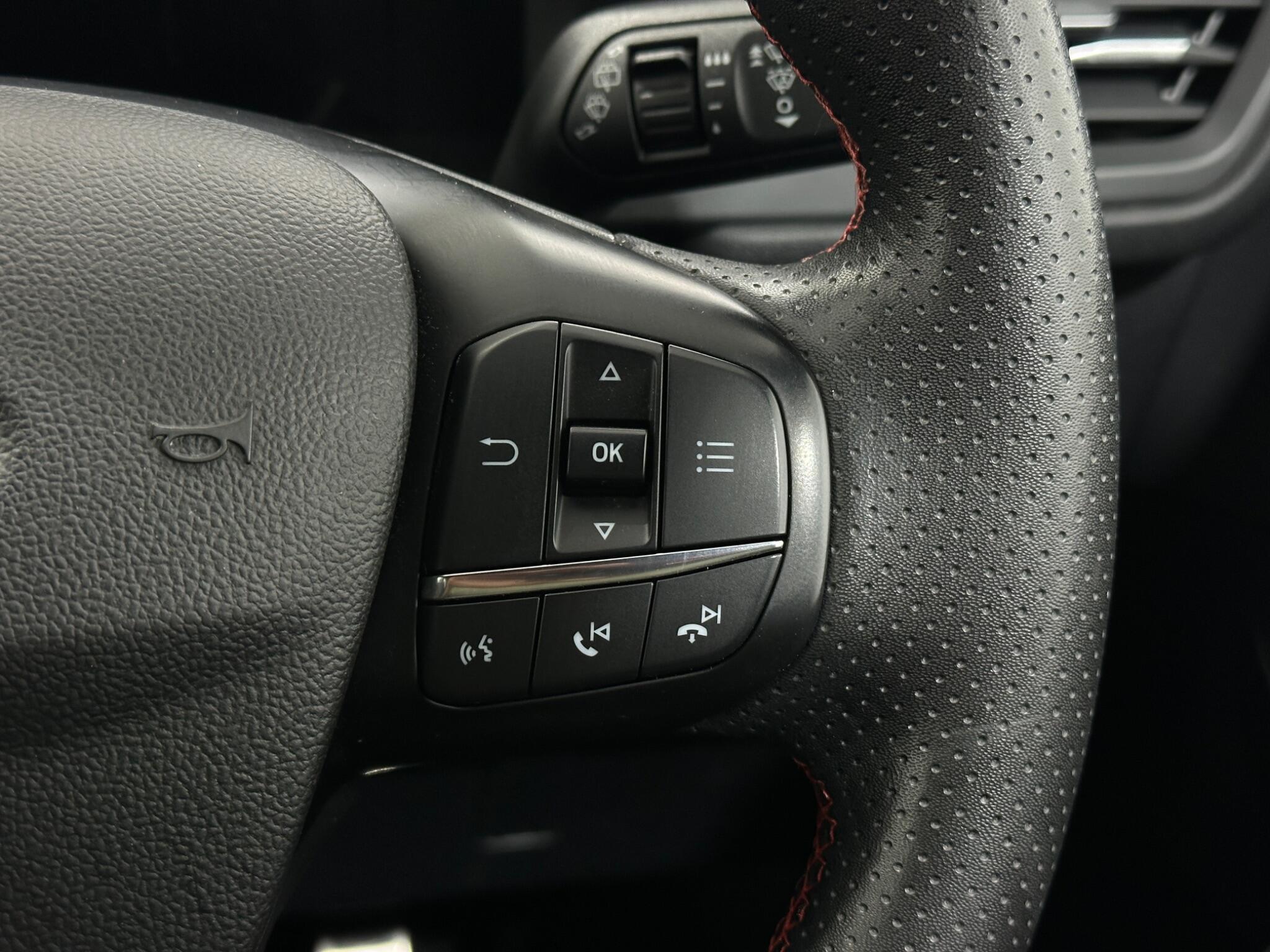 Ford Kuga view 16