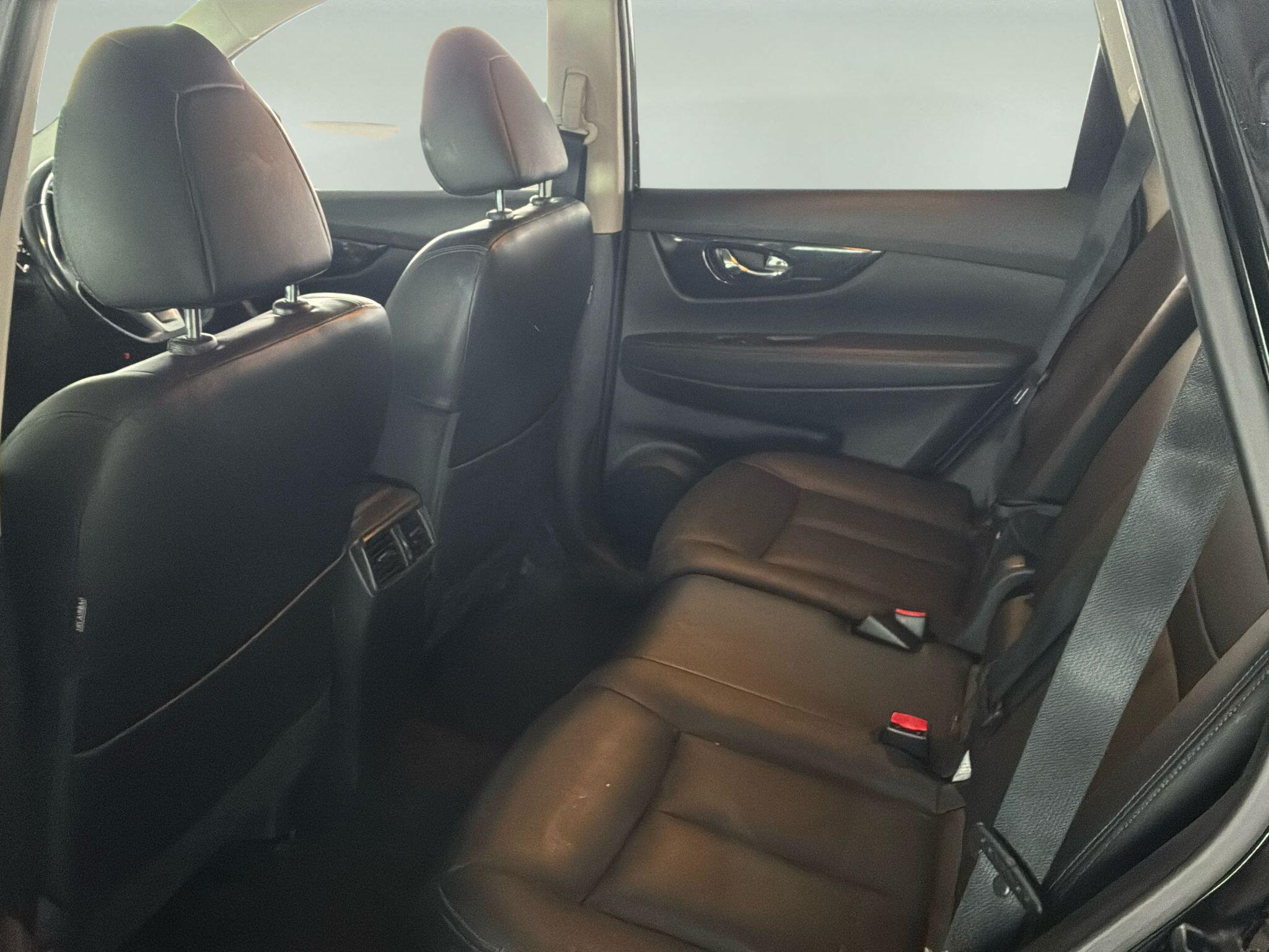Nissan X-Trail view 11