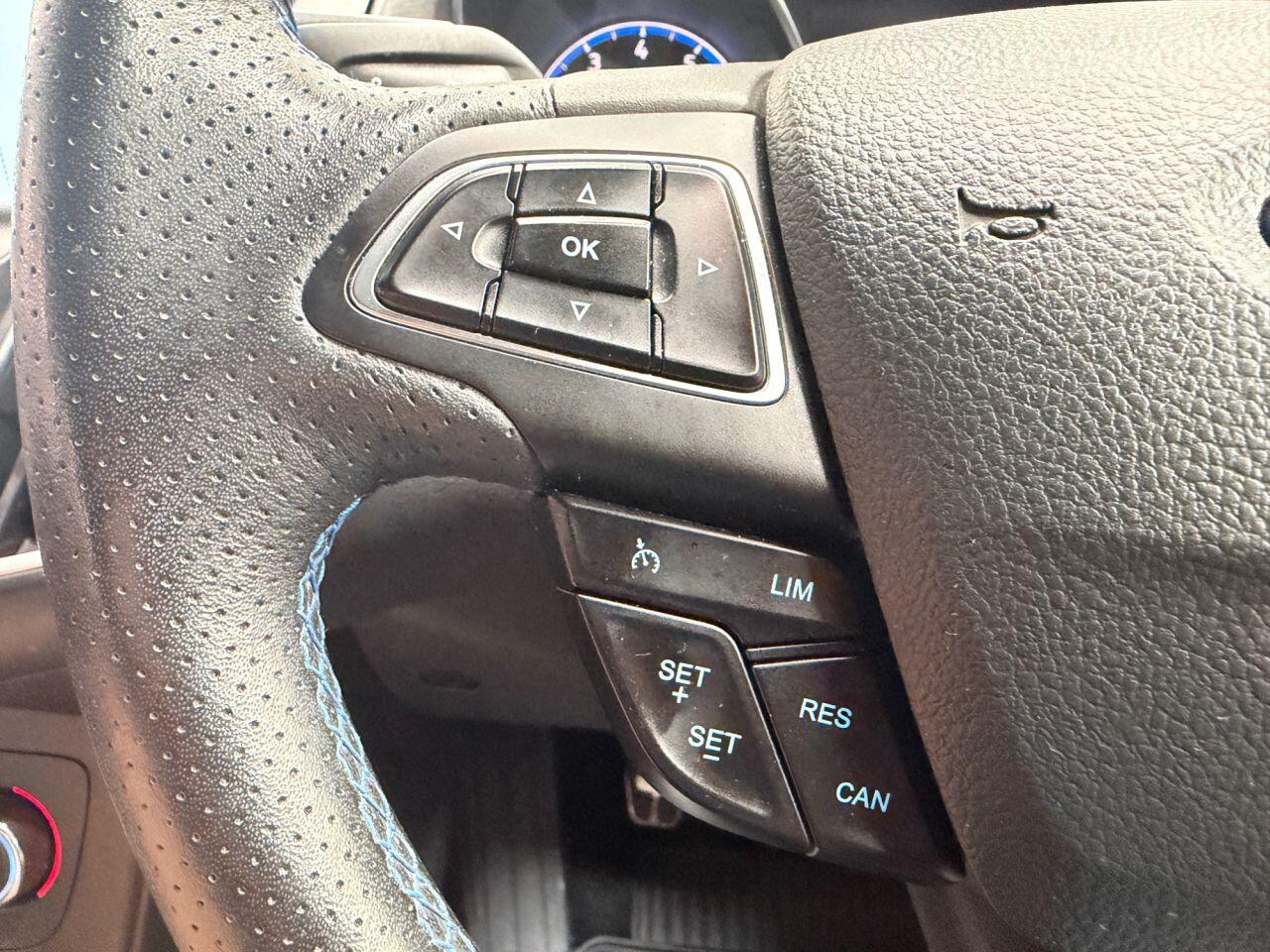 Ford Focus view 31