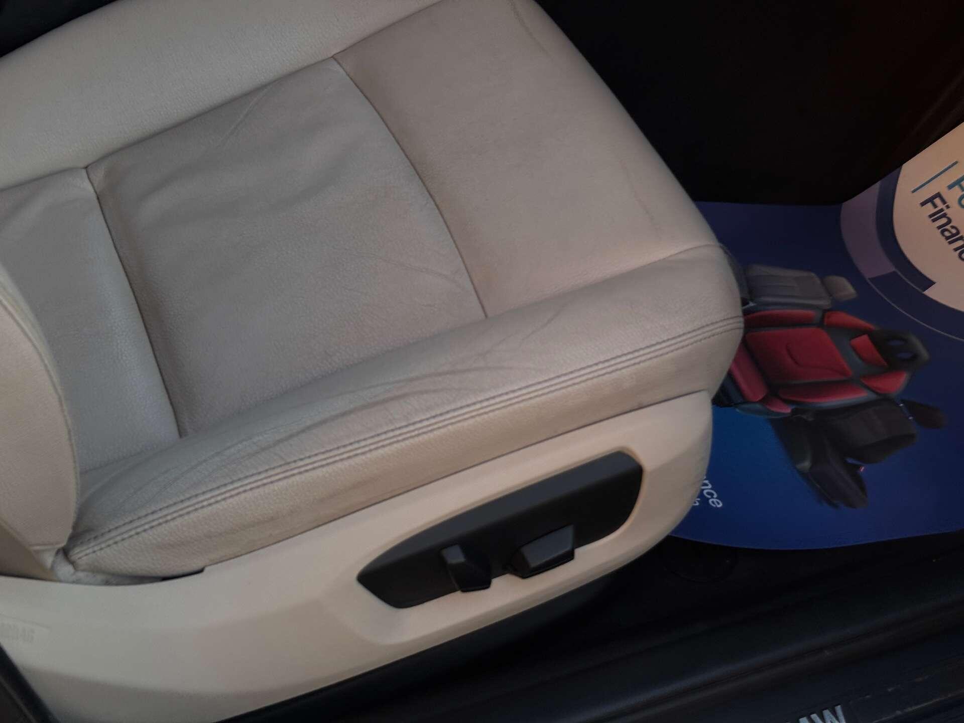 BMW 5 Series view 19