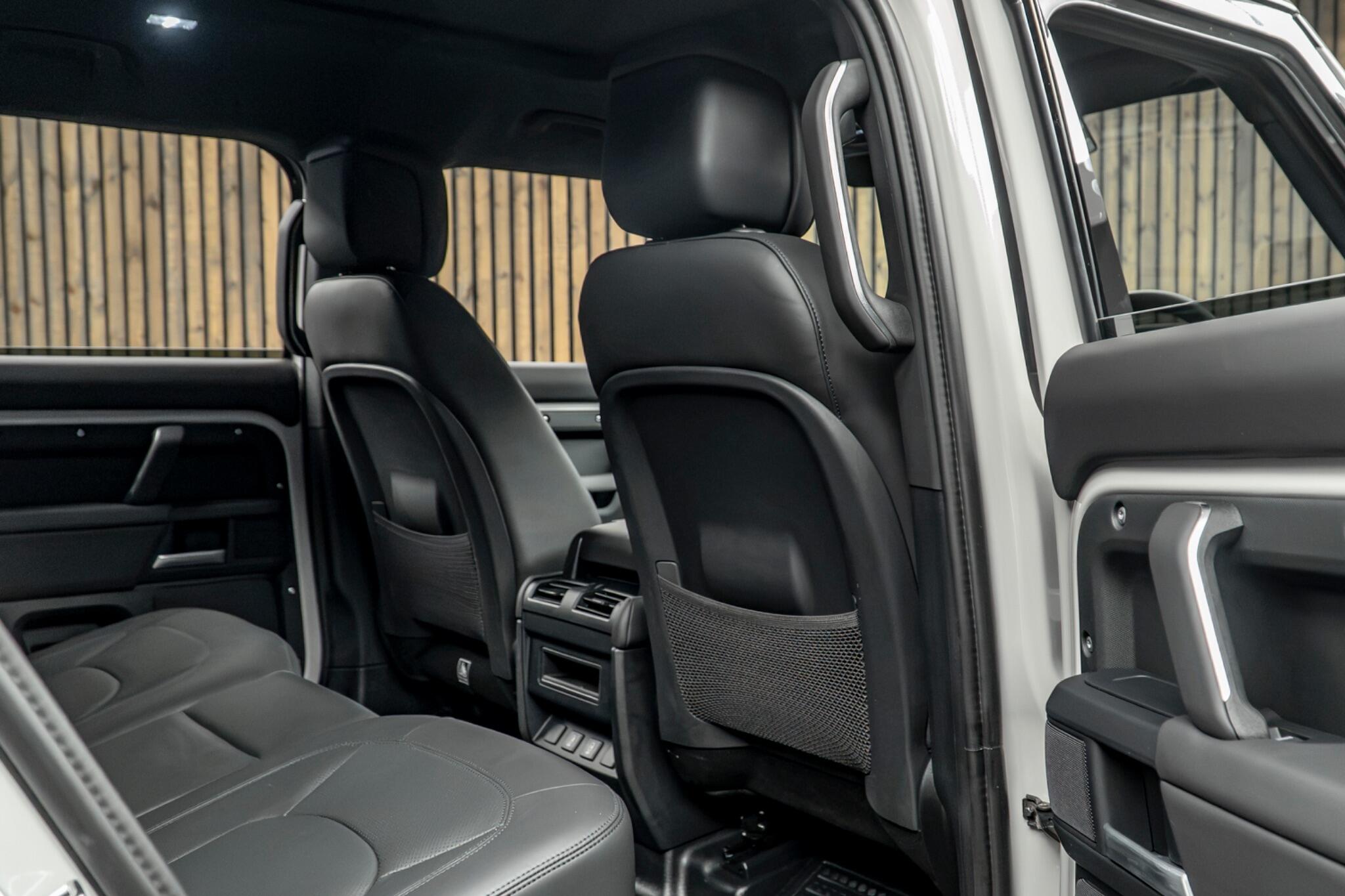 Land Rover Defender view 43