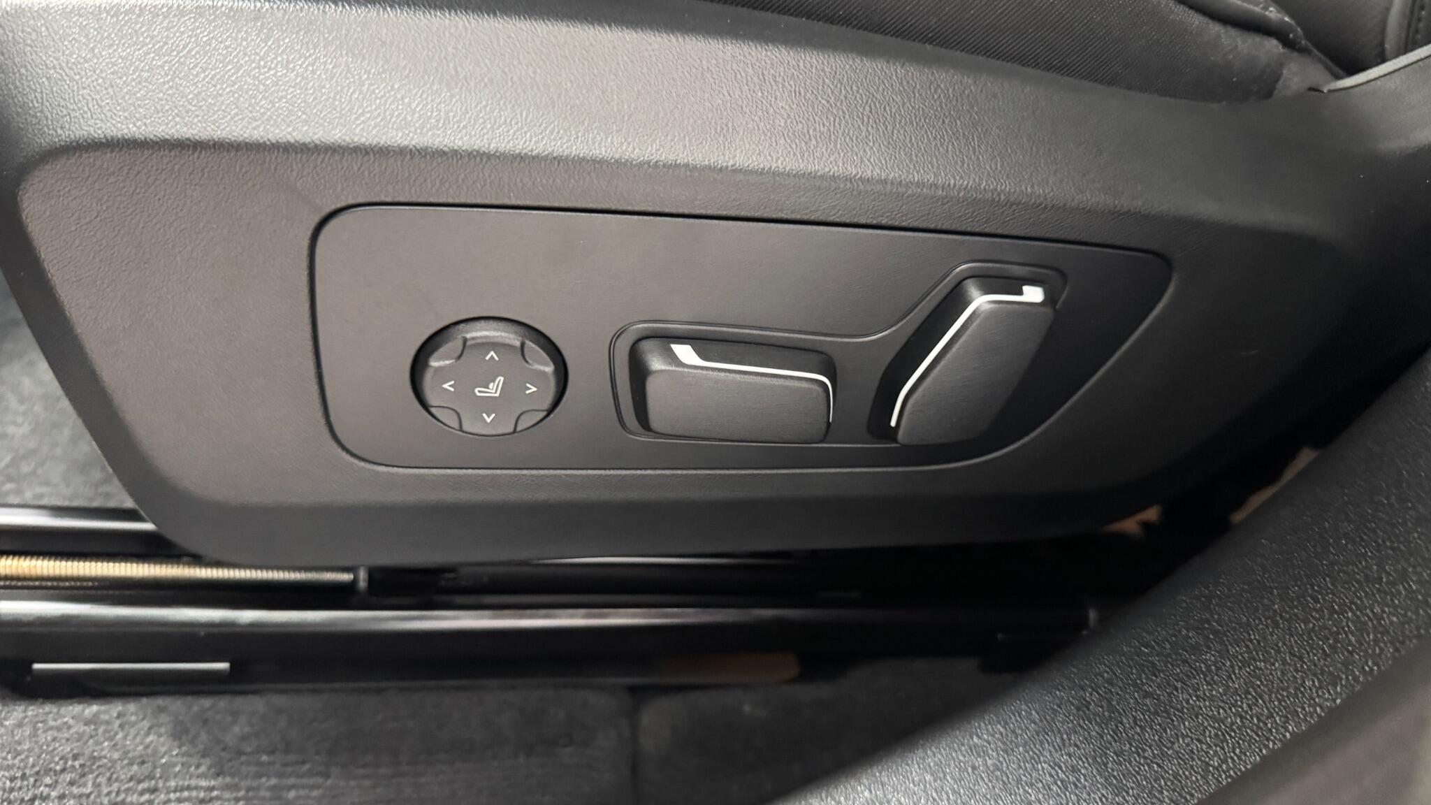 BMW X3 view 16