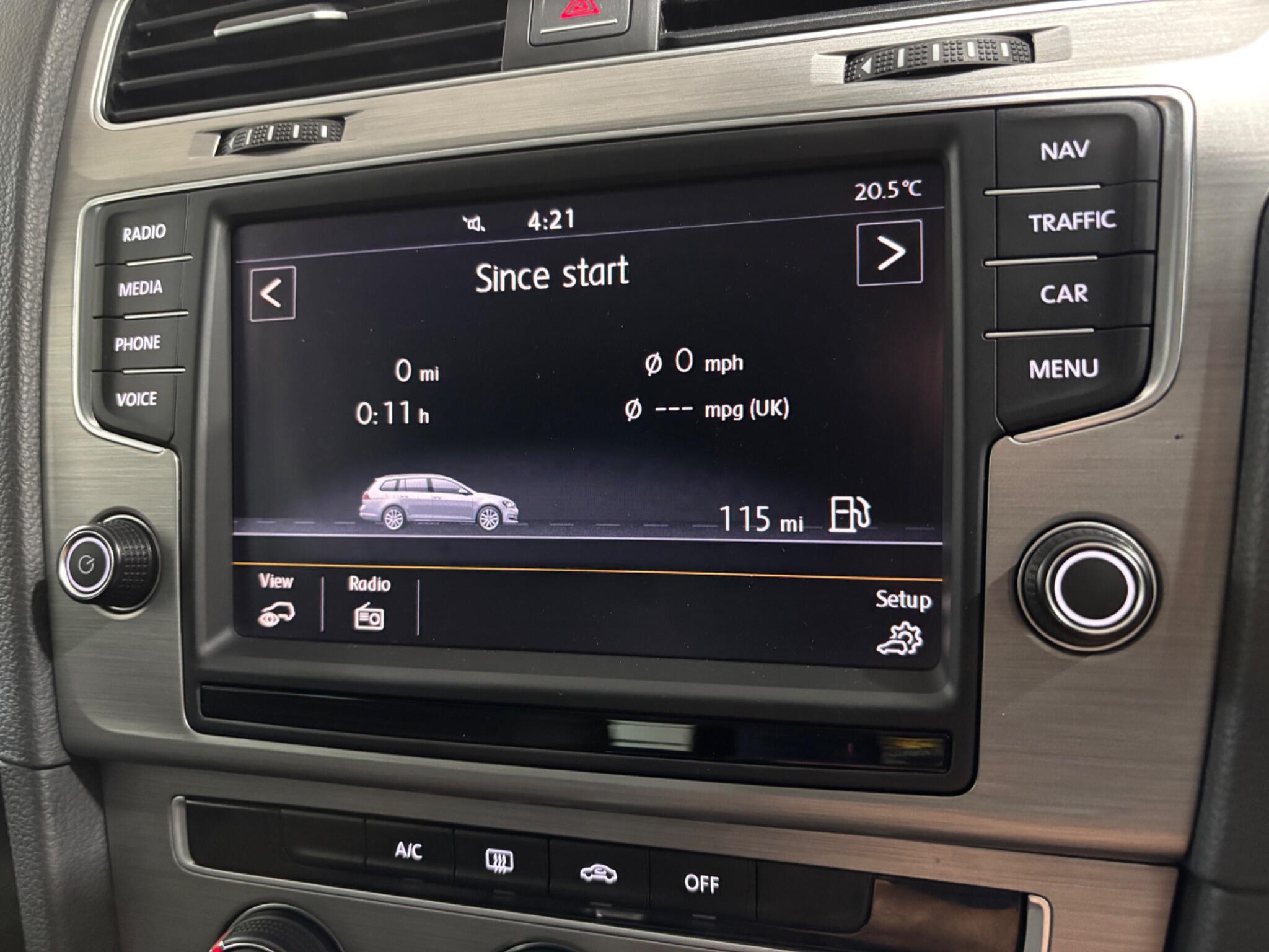Volkswagen Golf view 42