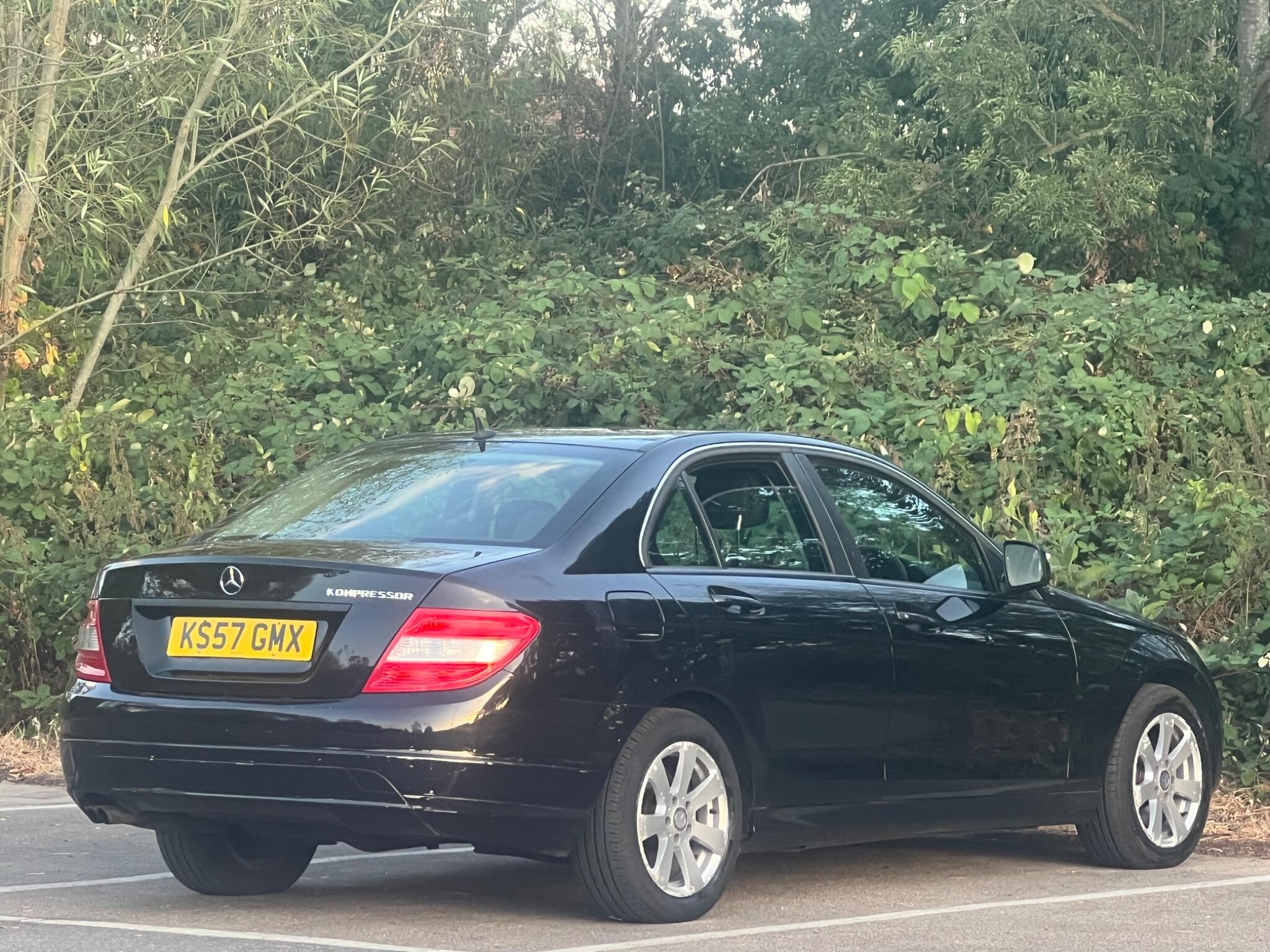 Mercedes-Benz C-Class view 8
