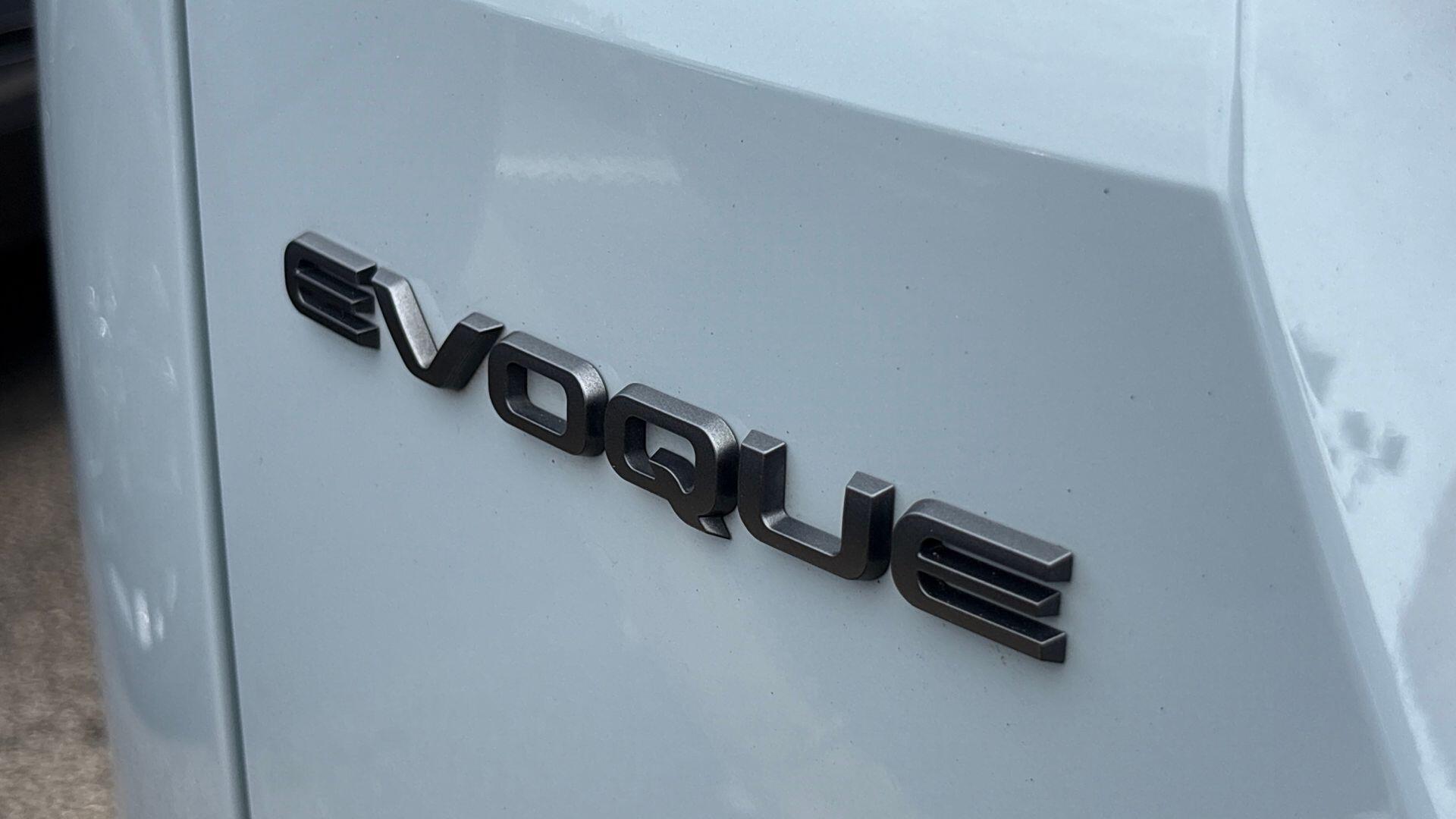 Land Rover Range Rover Evoque view 22