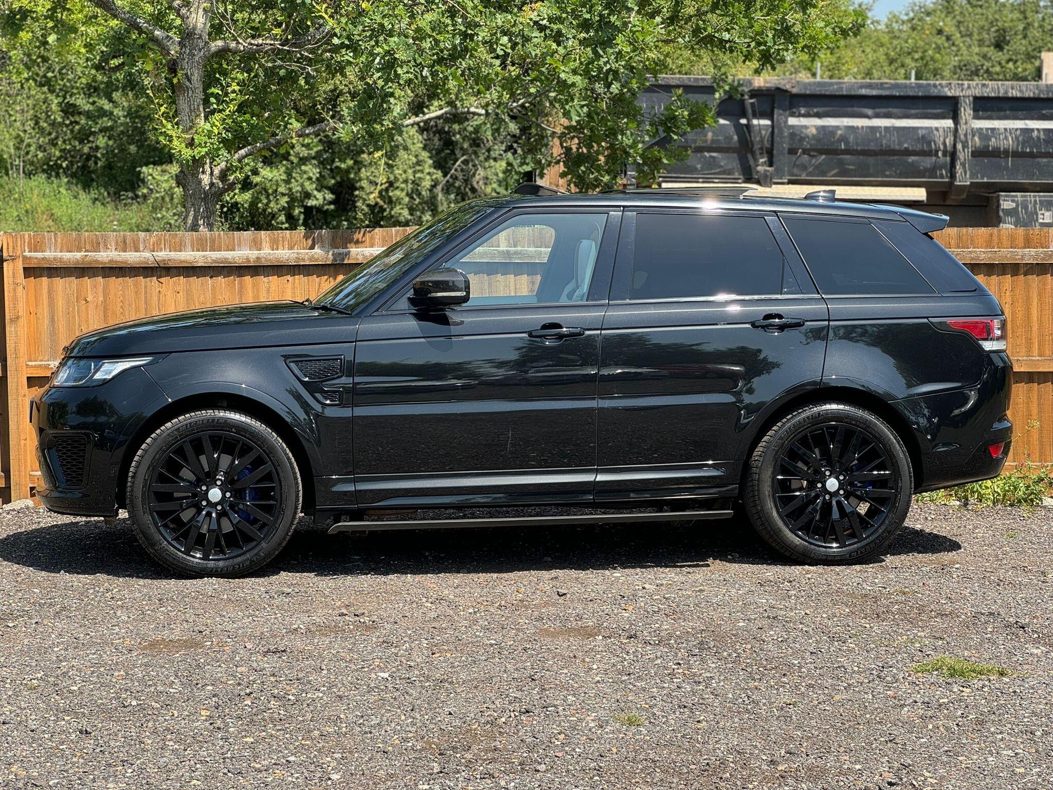 Land Rover Range Rover Sport view 8