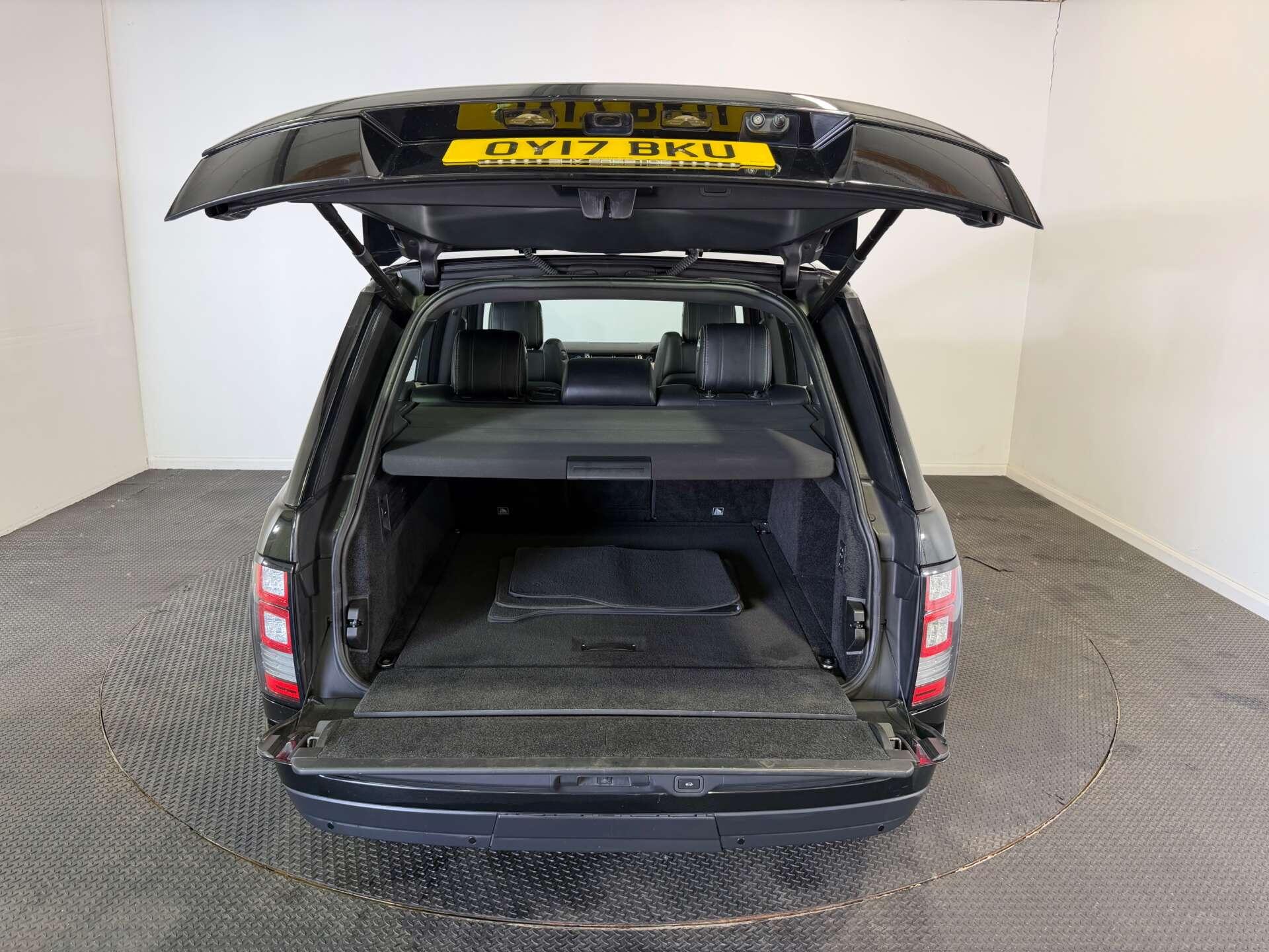 Land Rover Range Rover view 7
