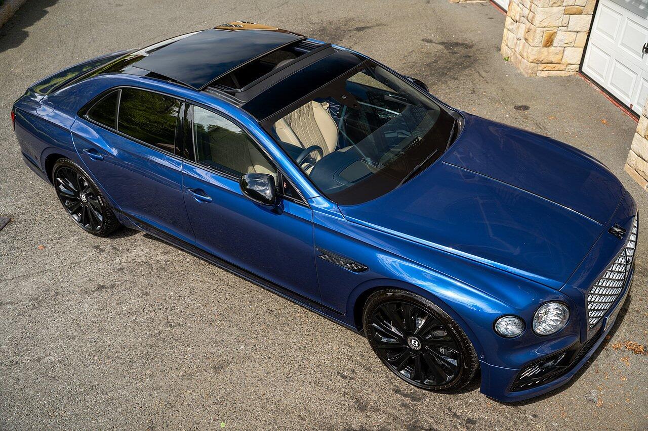 Bentley Flying Spur view 20