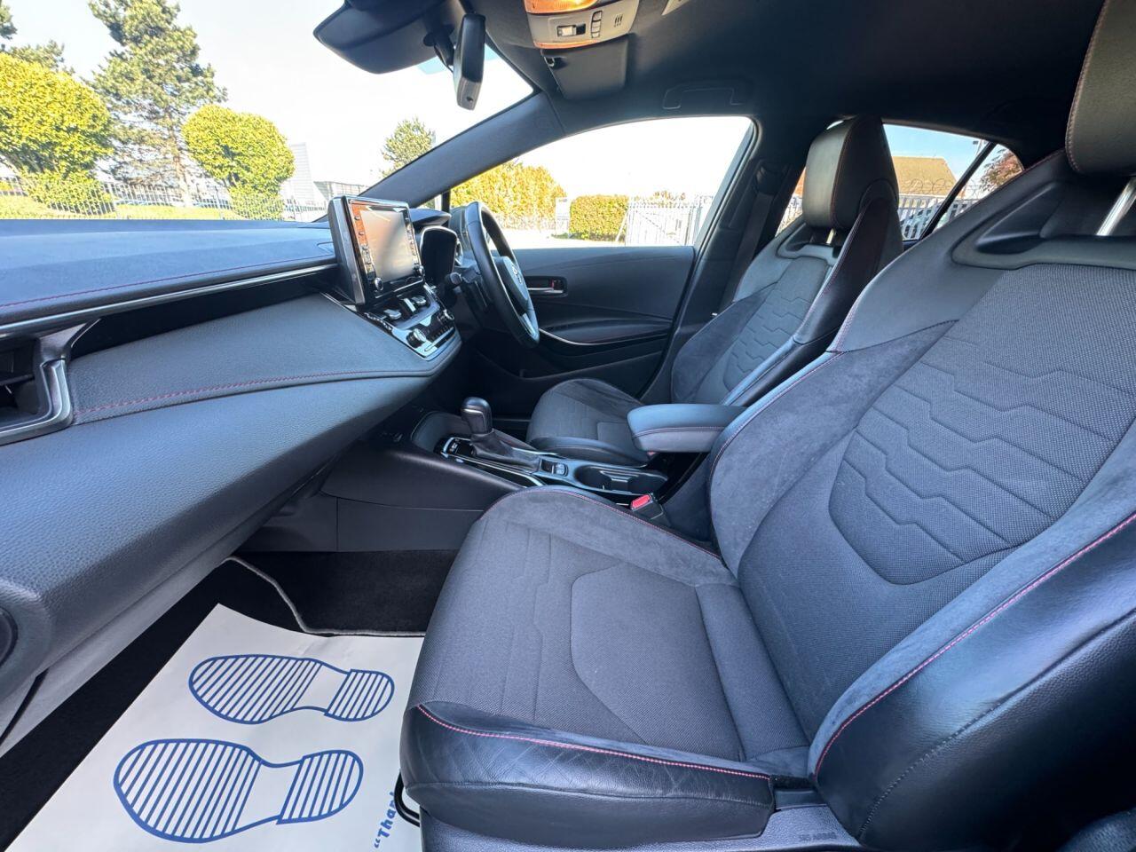 Toyota Corolla view 9