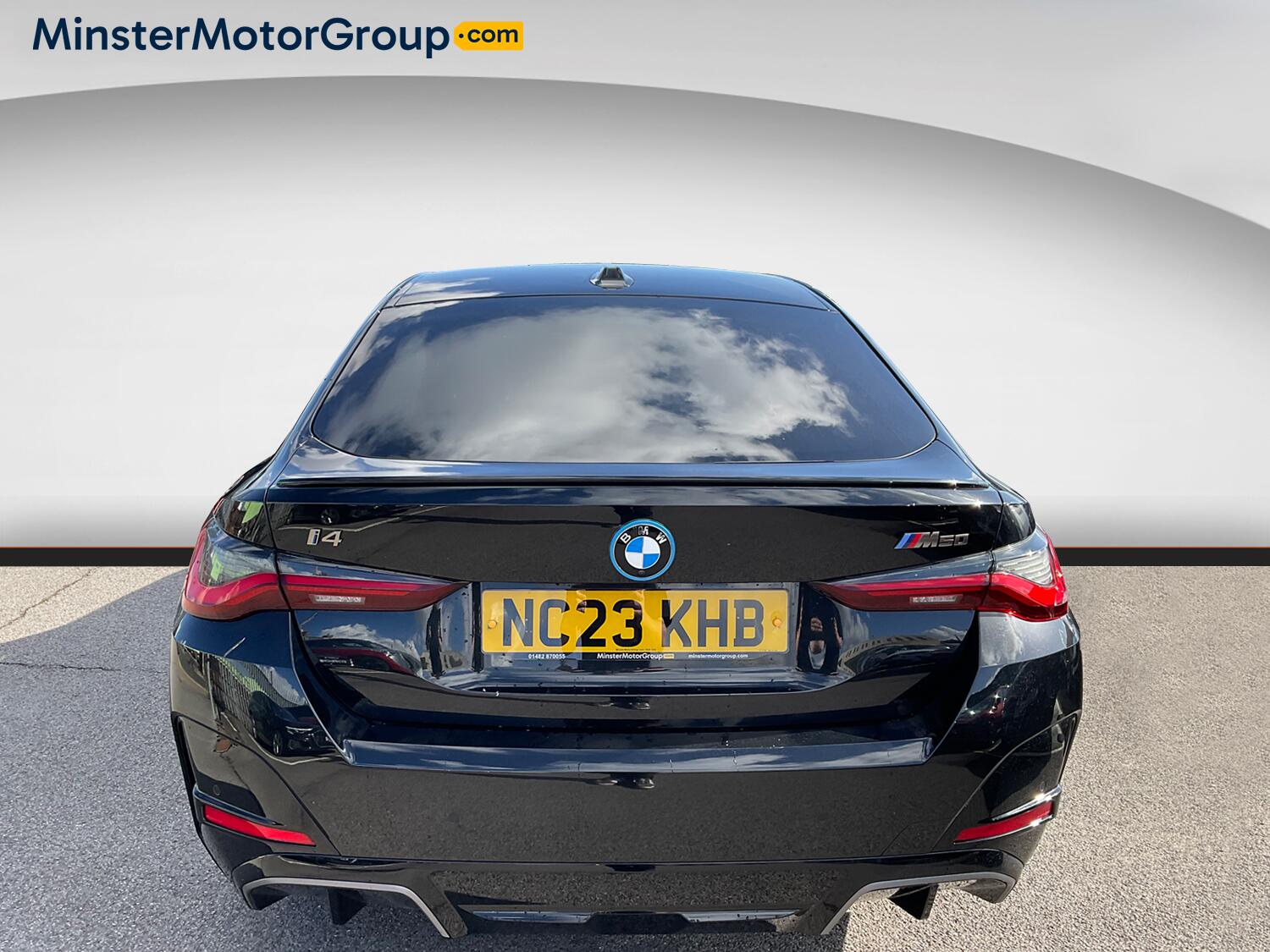 BMW i4 view 3