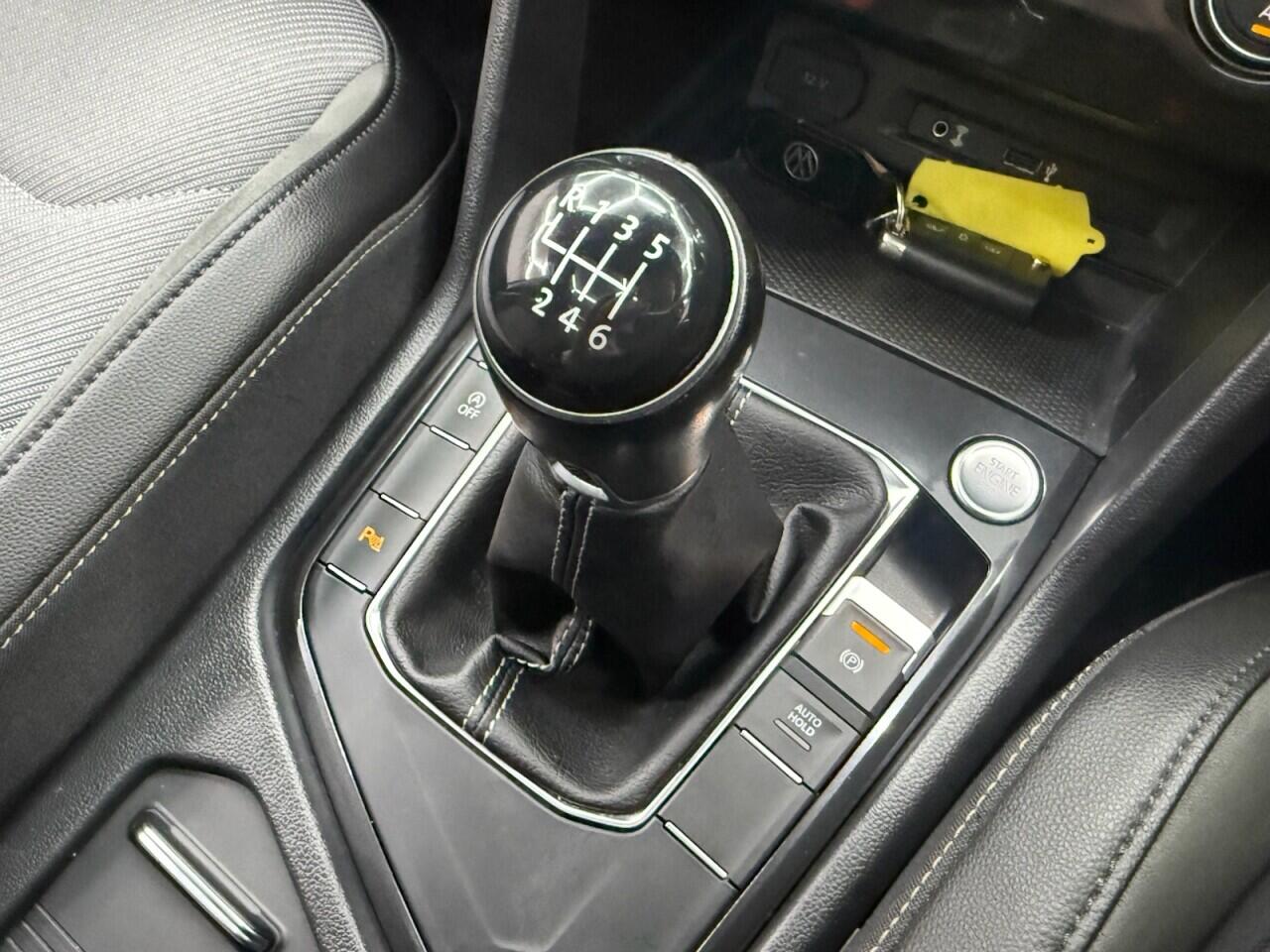Volkswagen Tiguan view 28