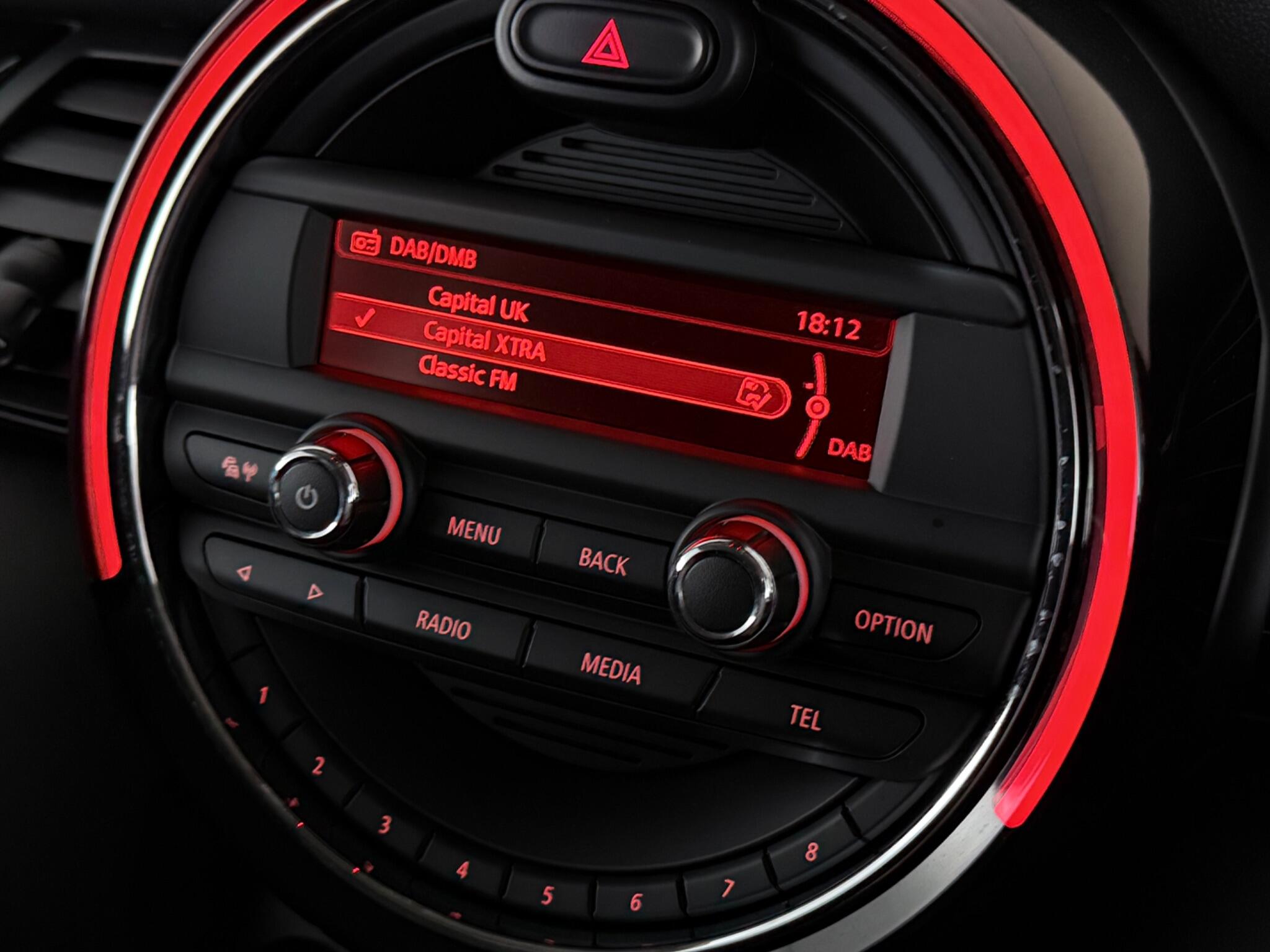 Mini Hatch view 25