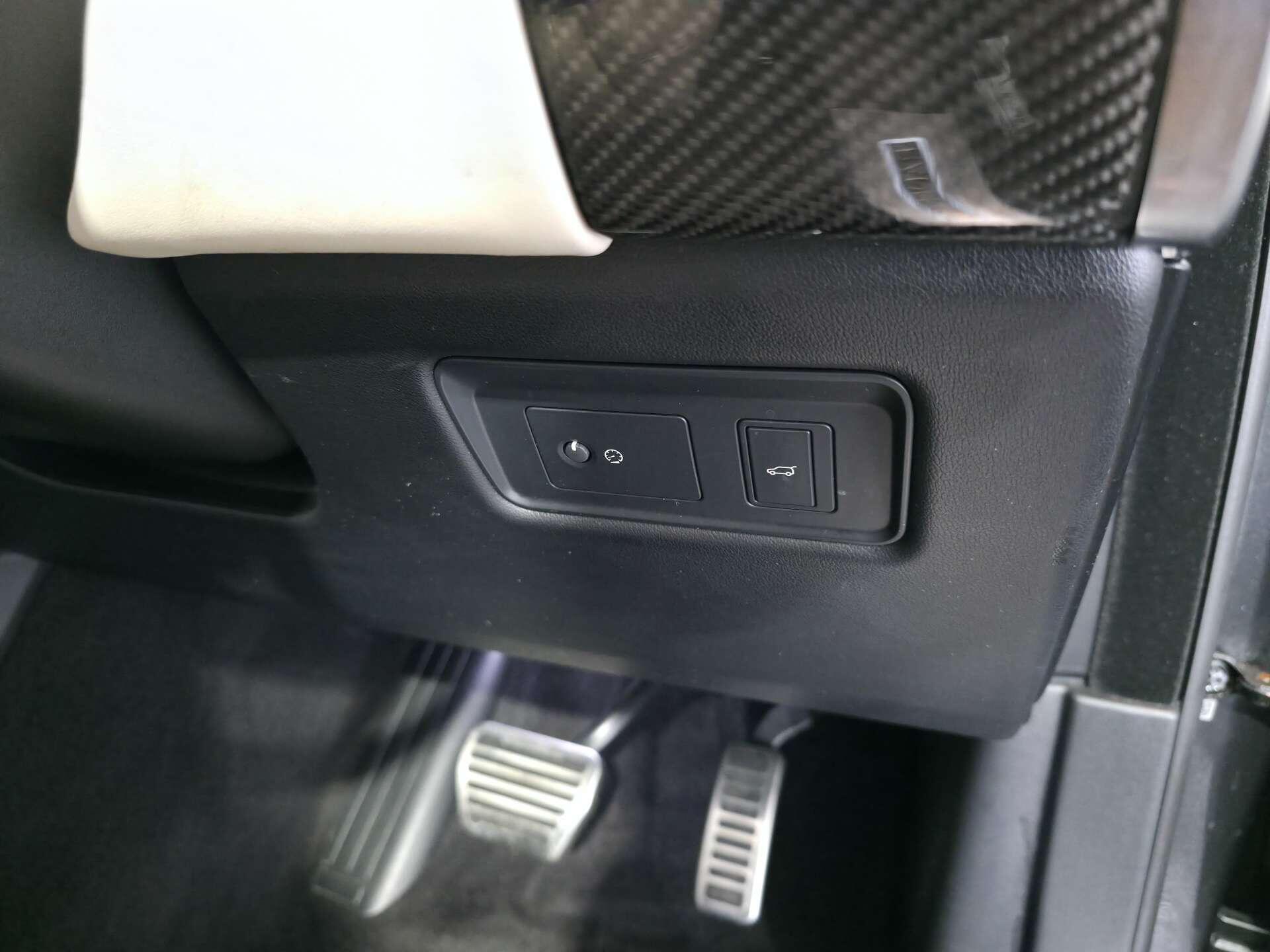 Land Rover Range Rover Sport view 33