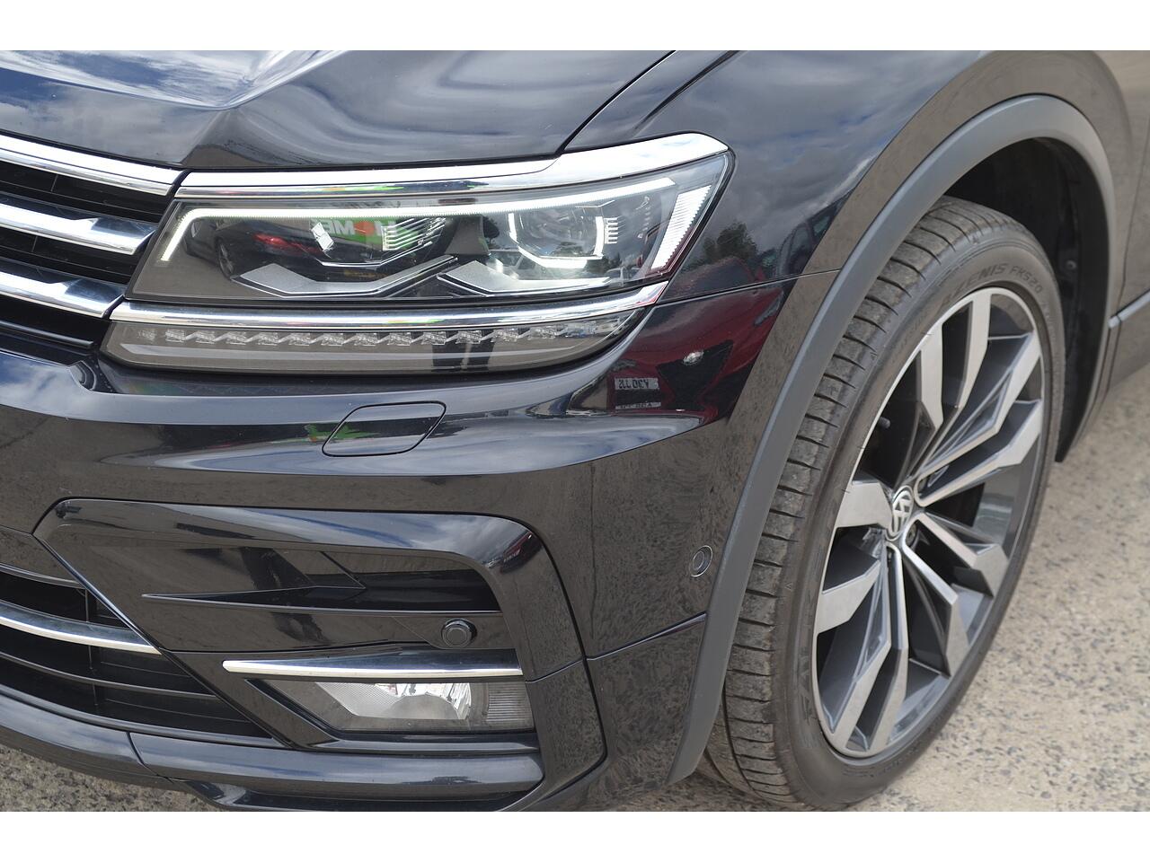 Volkswagen Tiguan Allspace view 45