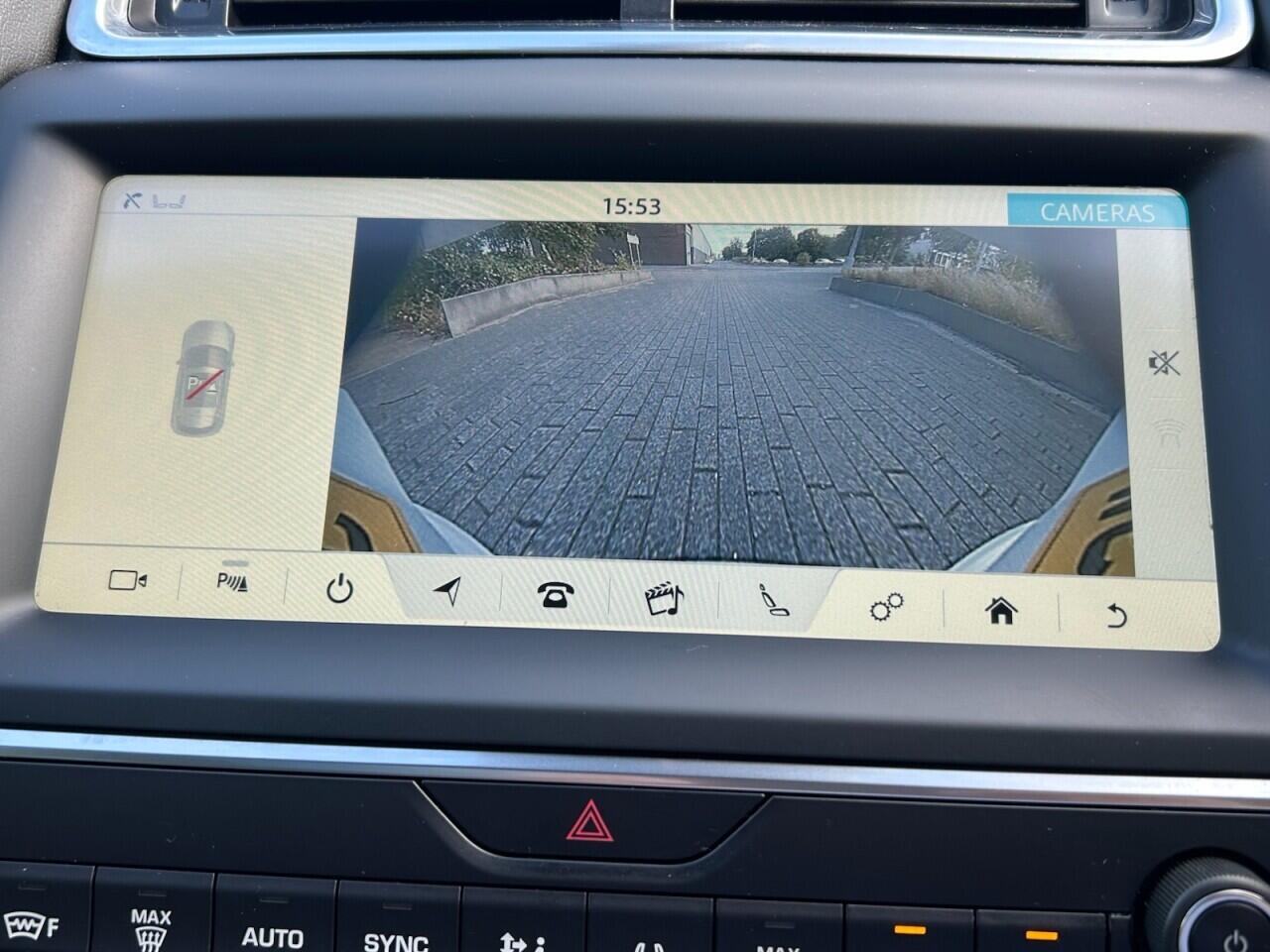 Jaguar E-Pace view 46