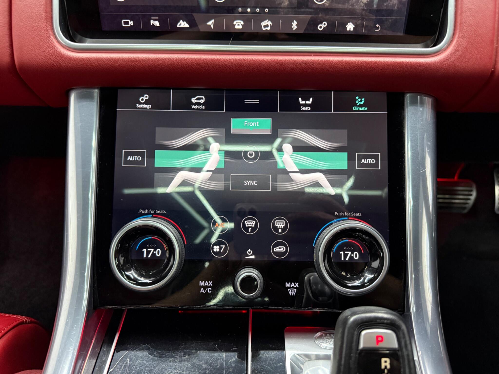 Land Rover Range Rover Sport view 22