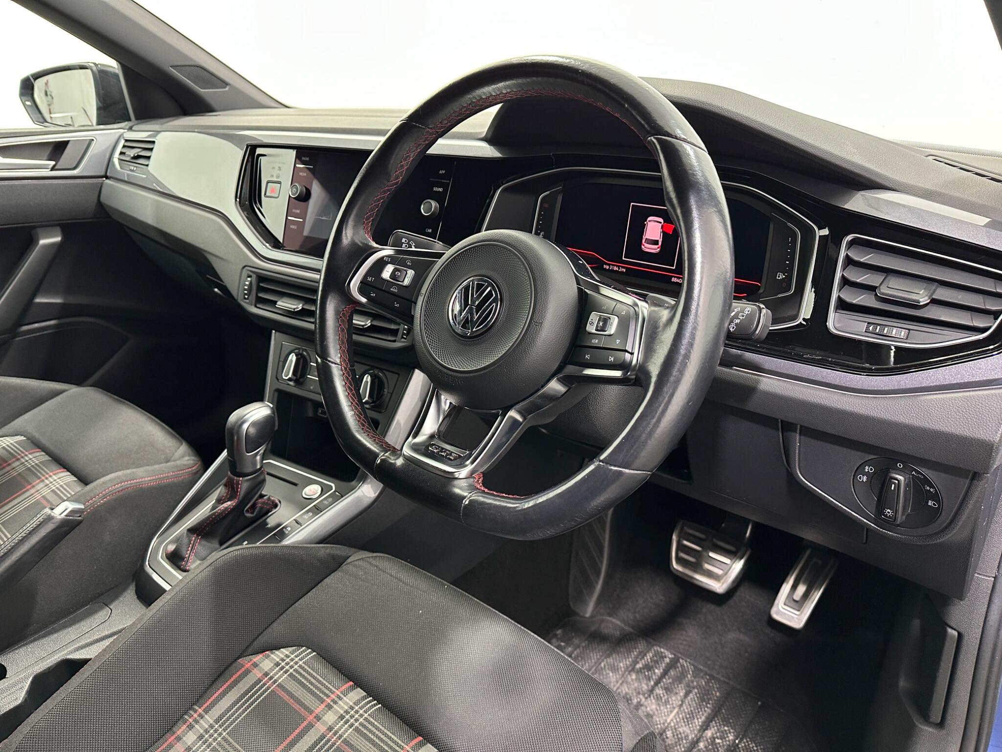 Volkswagen Polo view 11