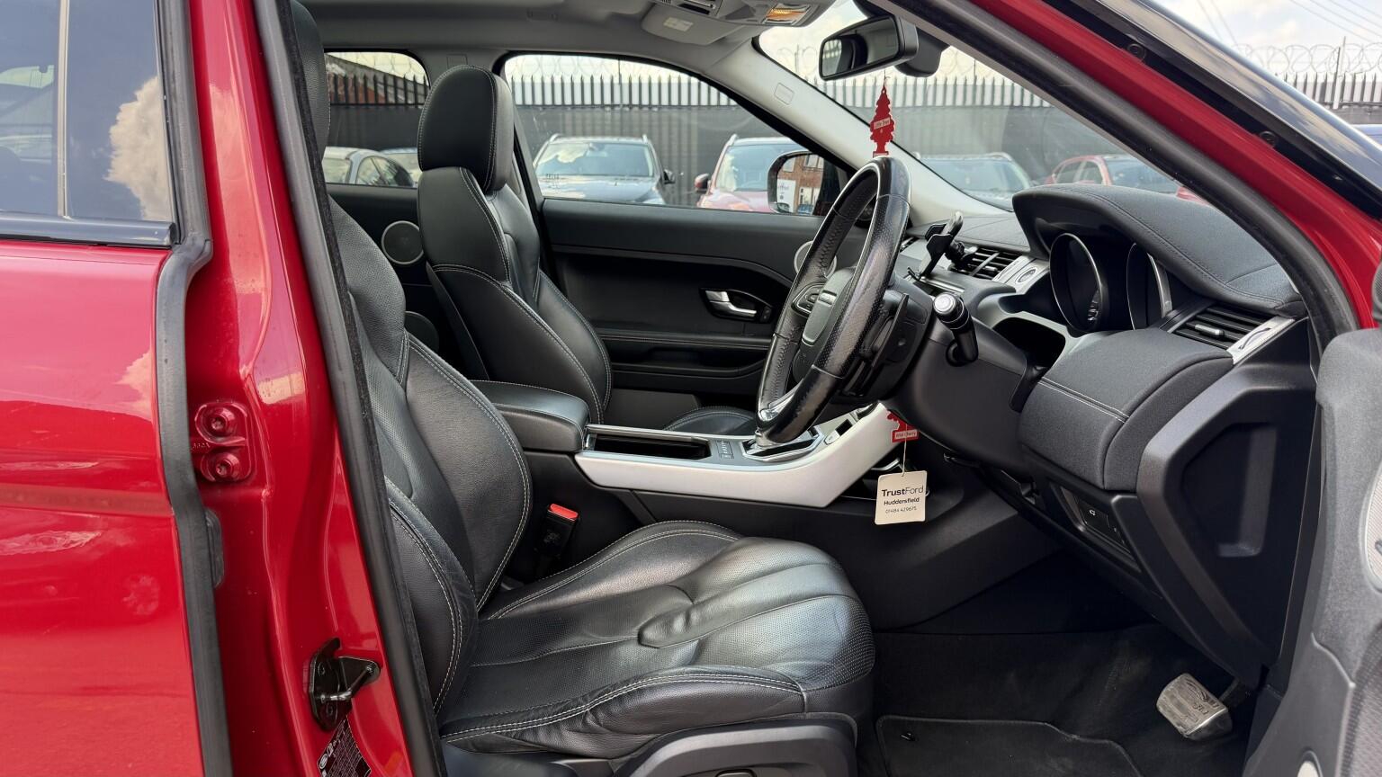 Land Rover Range Rover Evoque view 23