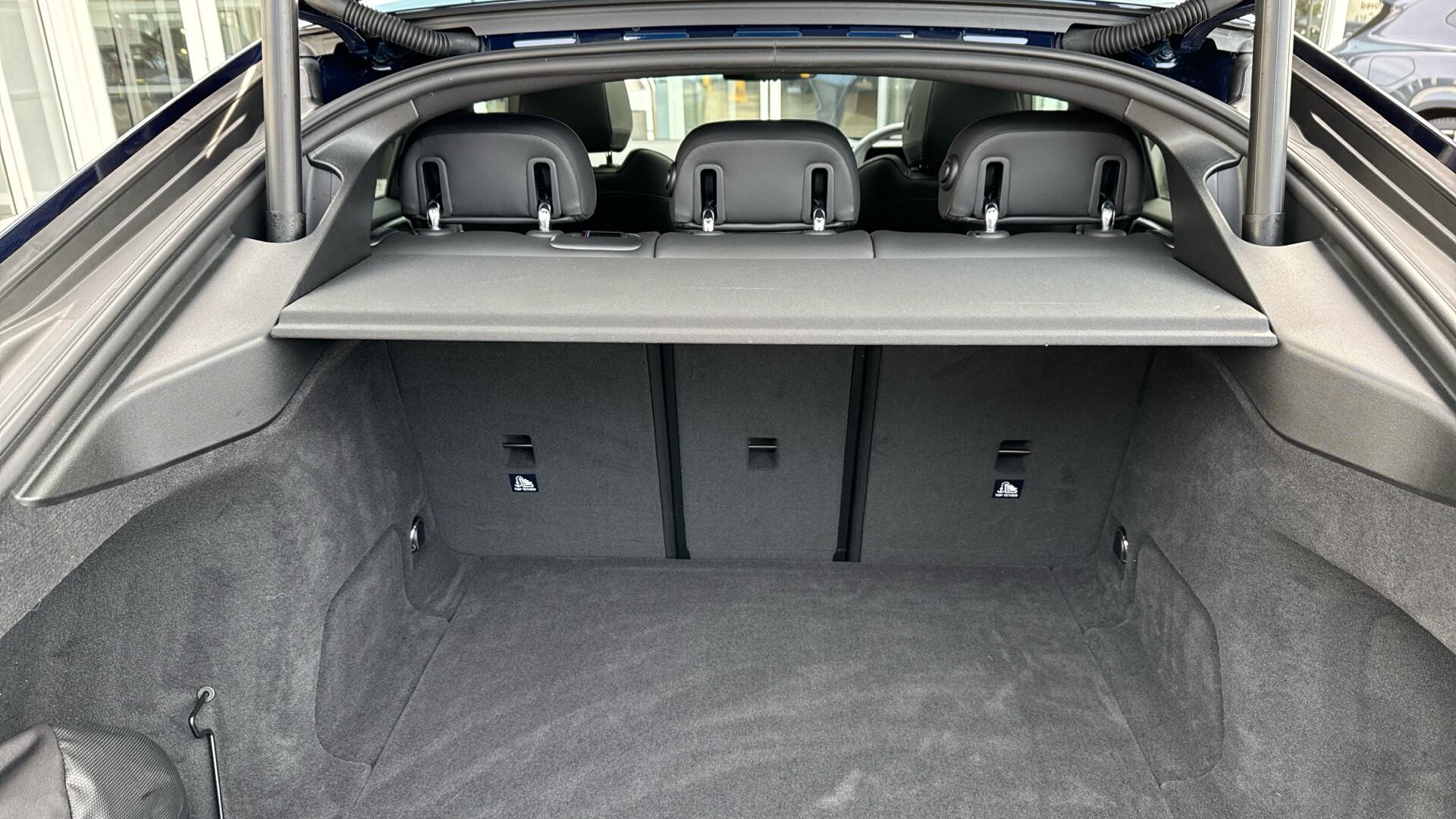 BMW i4 view 40