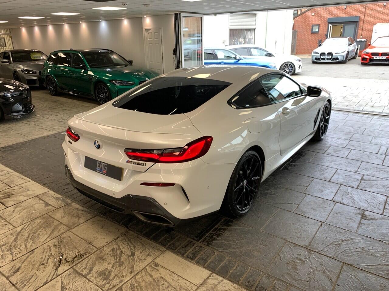 BMW 8 Series view 16