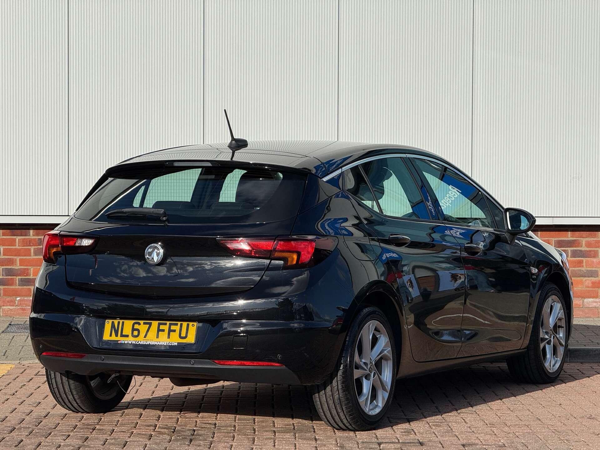 Vauxhall Astra view 6