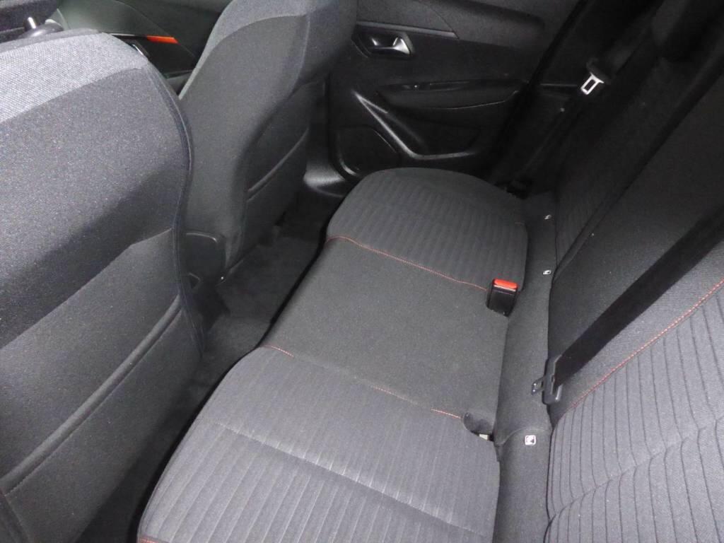 Peugeot 208 view 10