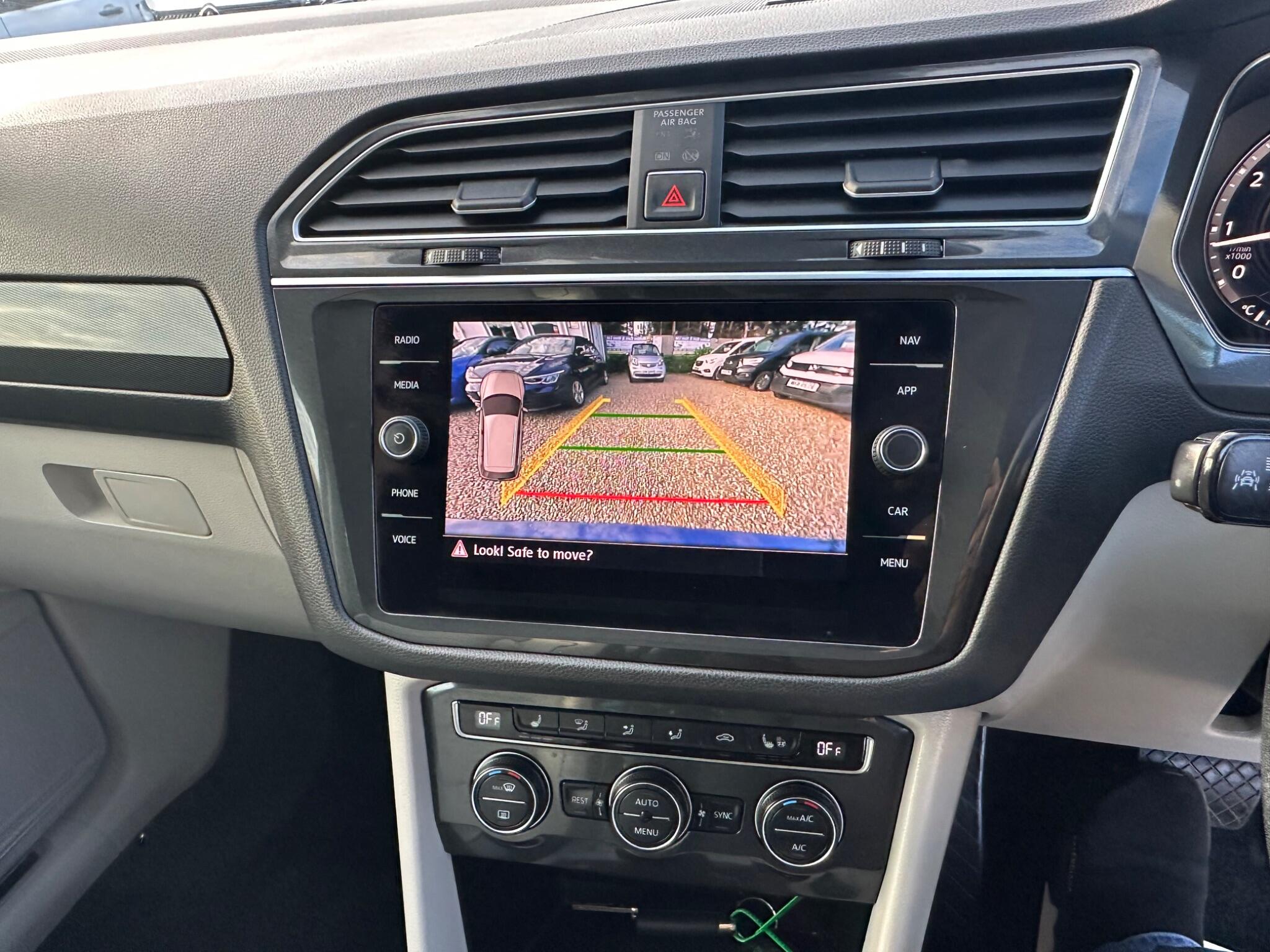 Volkswagen Tiguan view 15