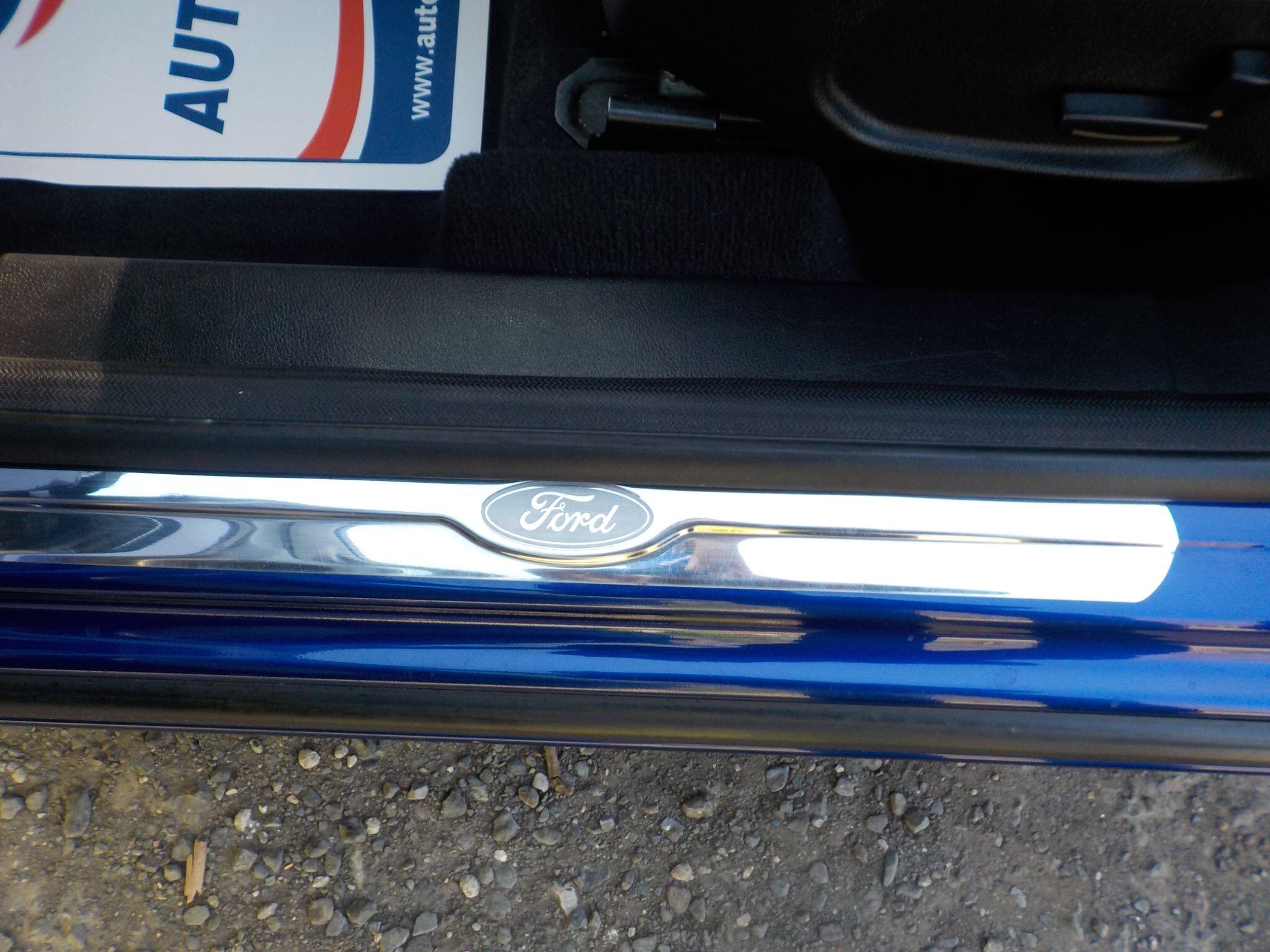 Ford Mondeo 2.0 TDCi Titanium X Business Edition Powershift Euro 5 5dr